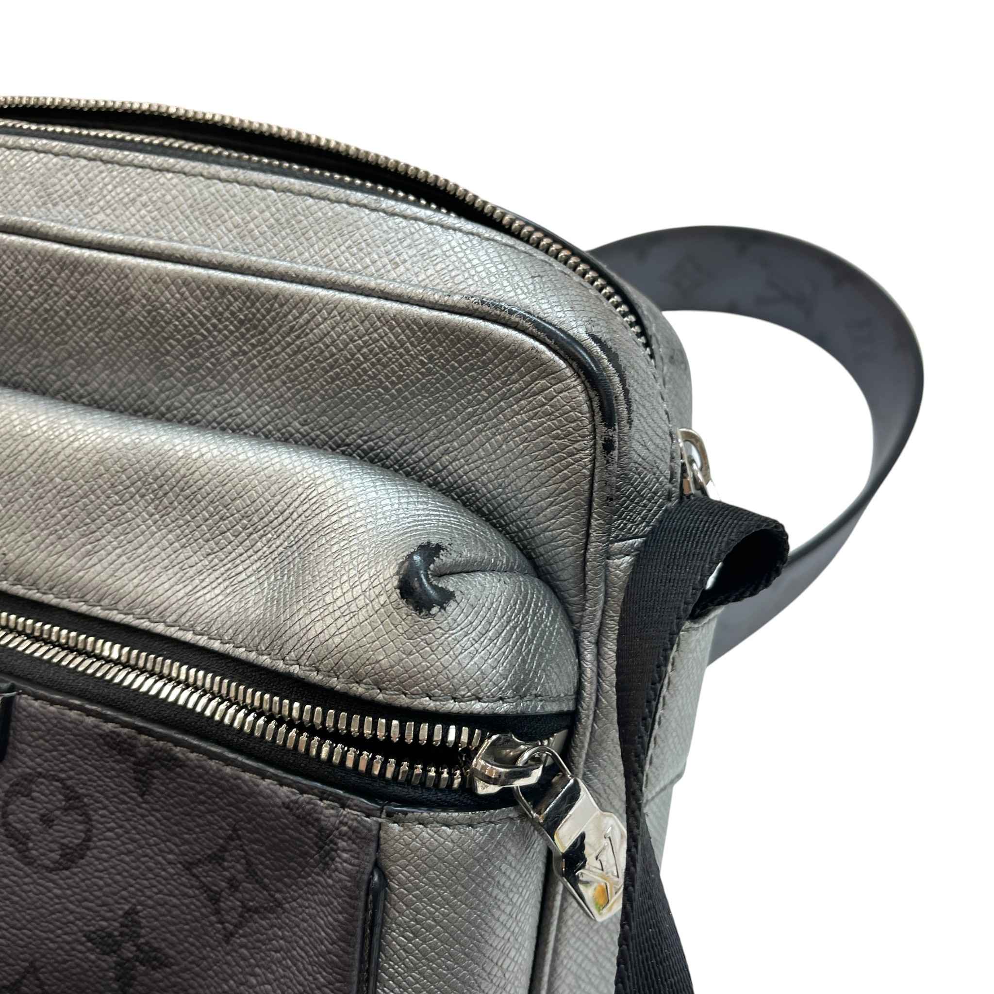 Men's Outdoor Messenger Bag Grey