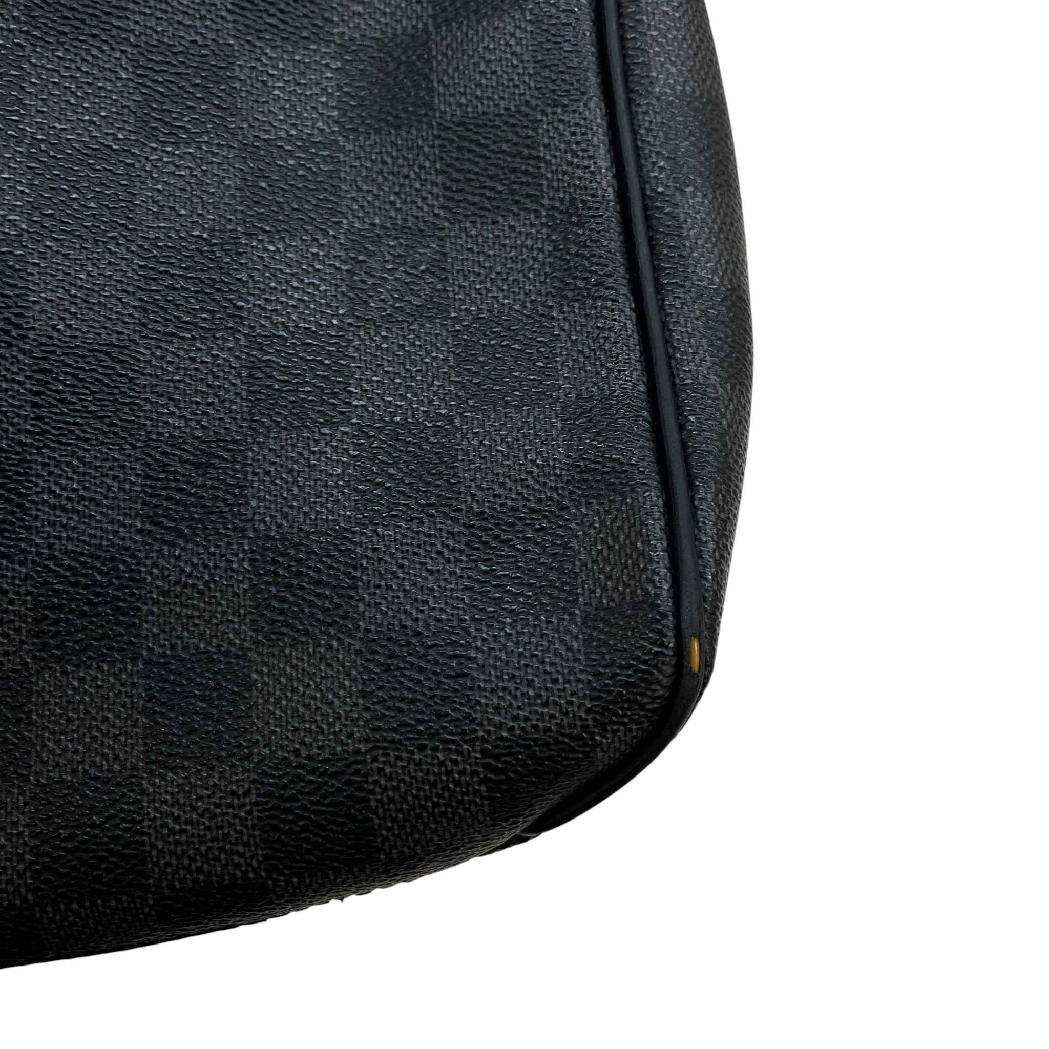 Men's Damier Graphite District Pm Messenger Bag Black