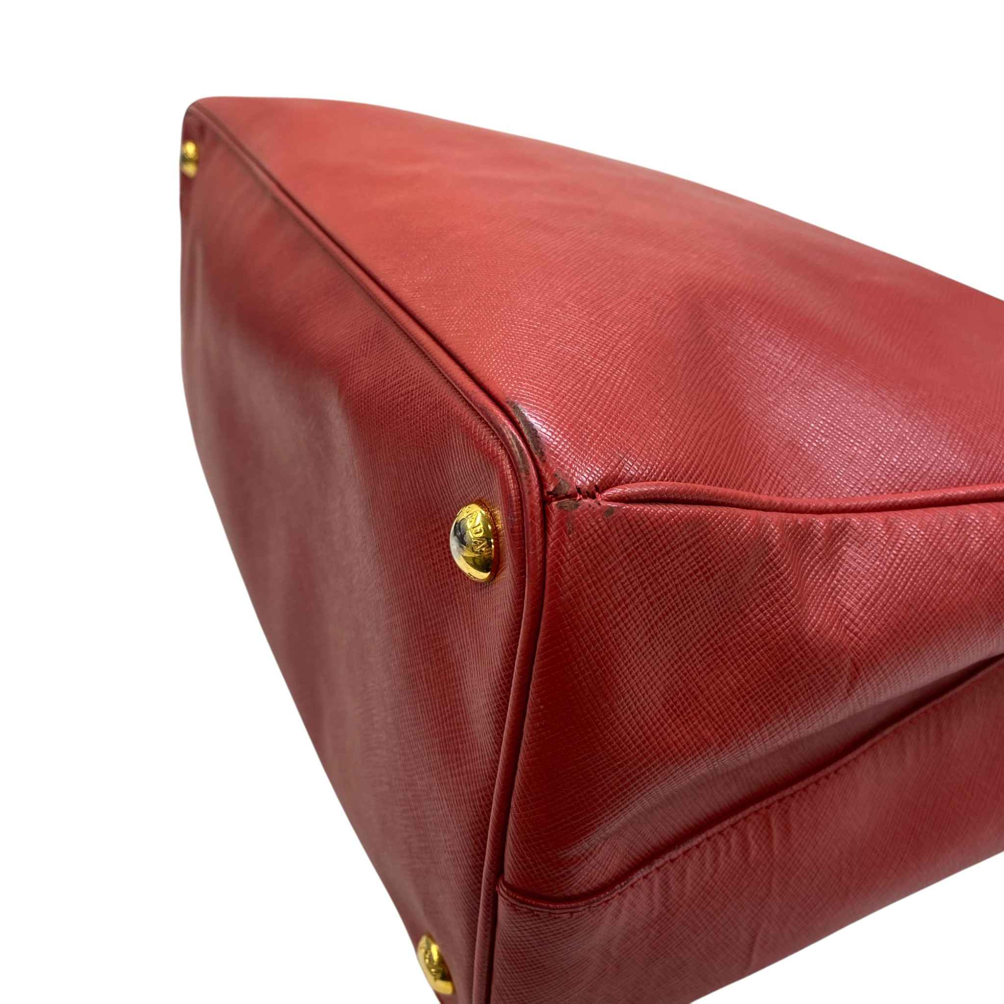 Women's Galleria Bag Red