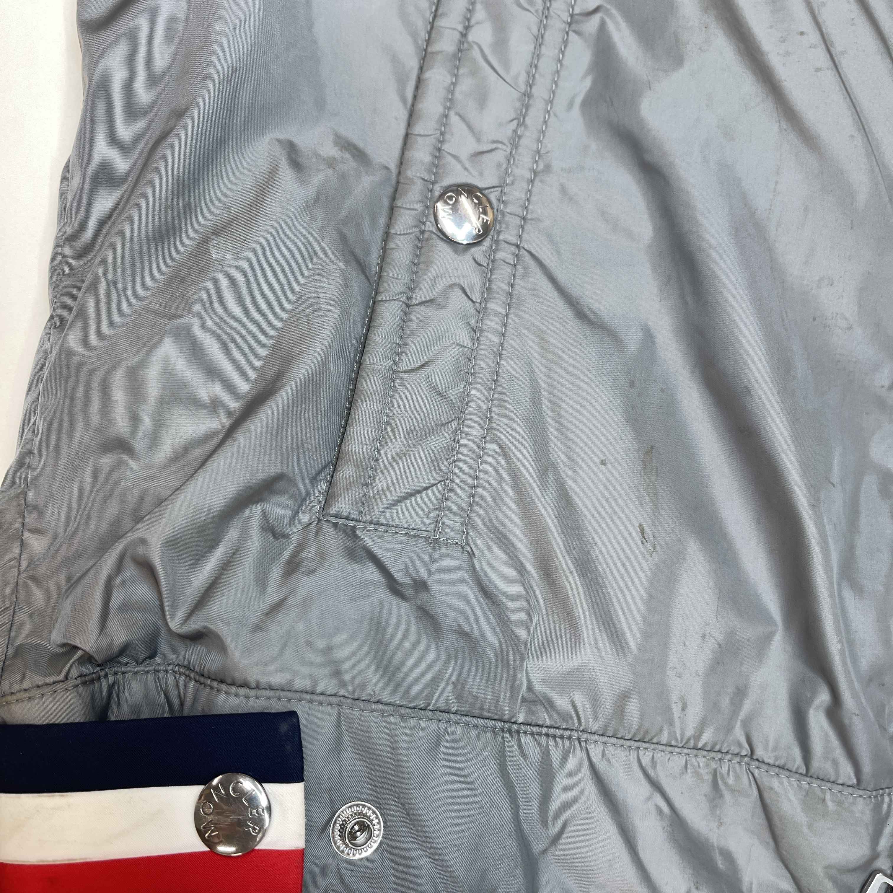 Men's Viaur Windbreaker Grey Size 2 / M