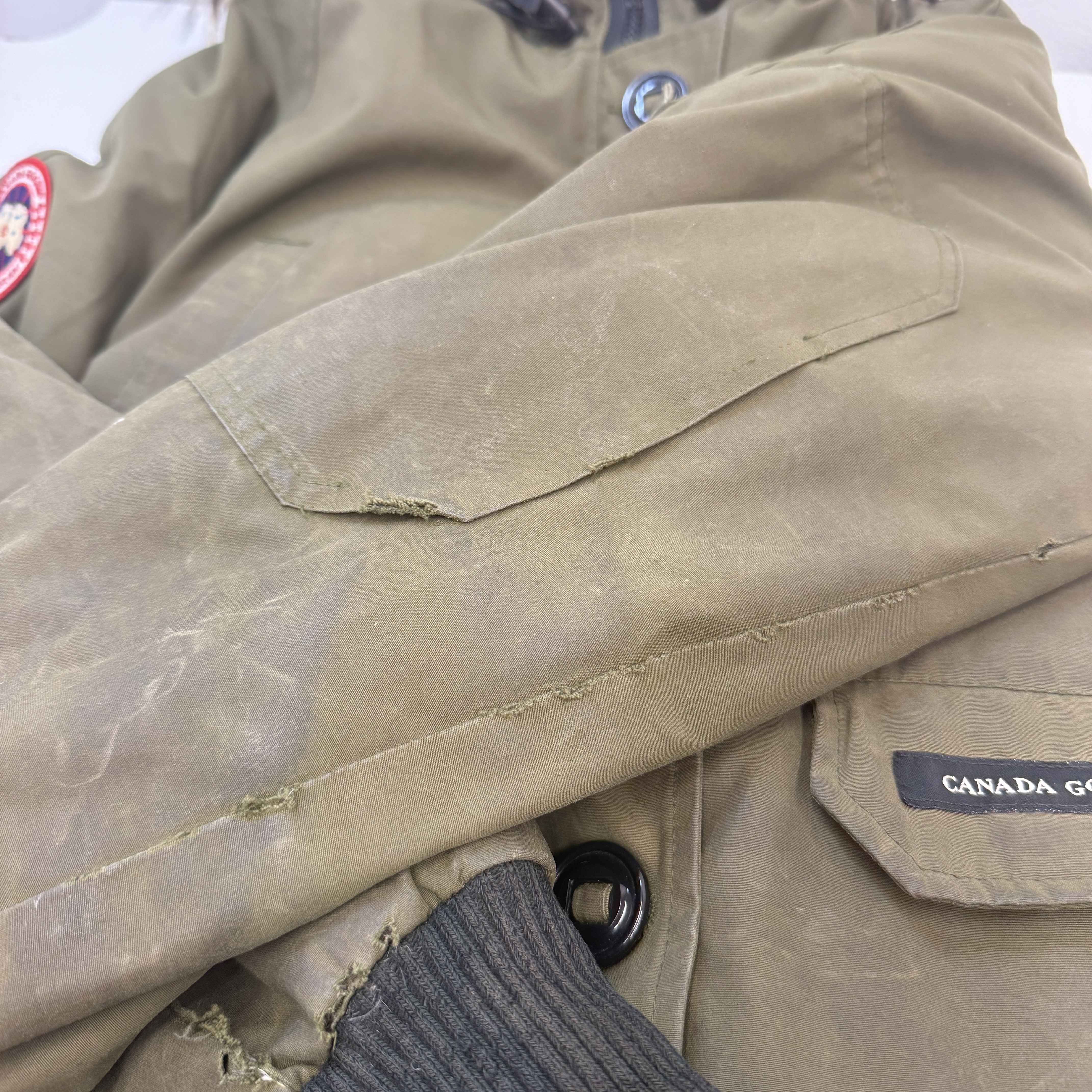 Men's Chilliwack Bomber Down Jacket Khaki Size L