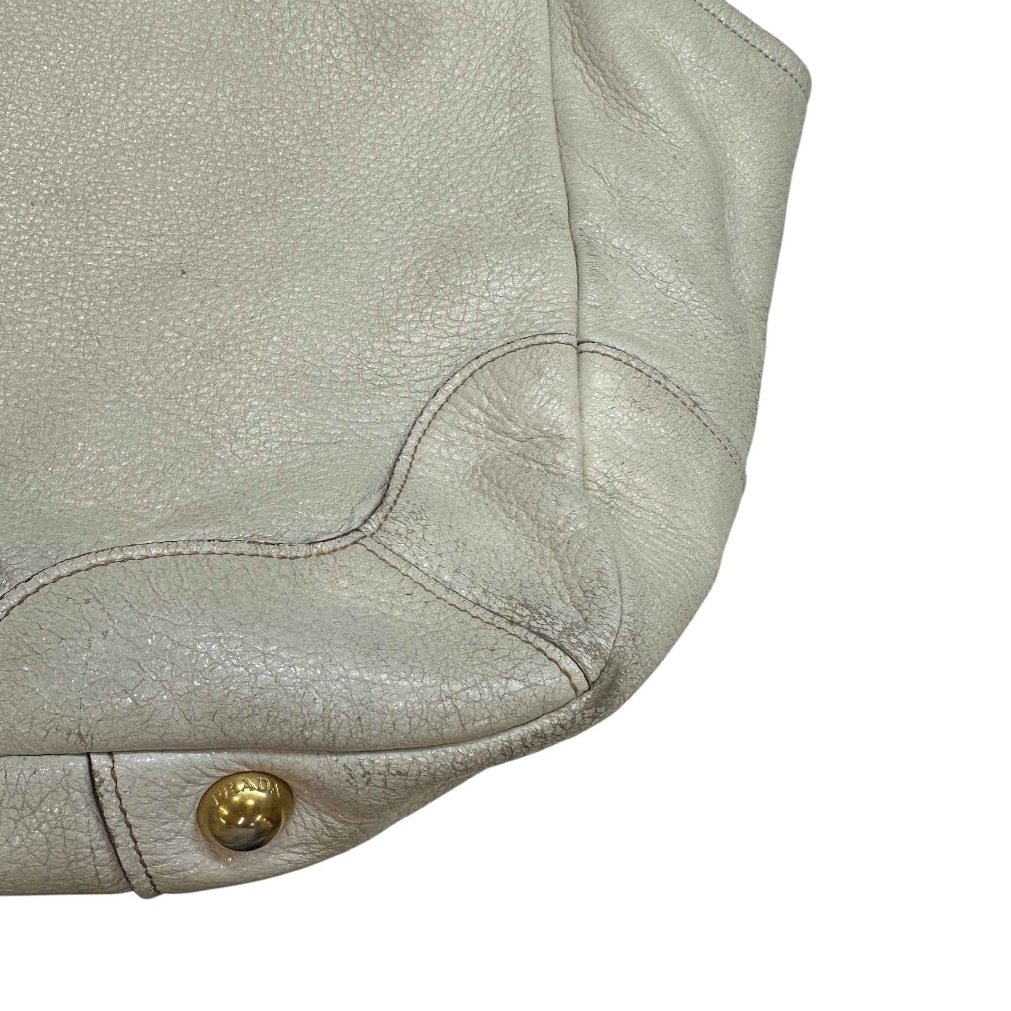 Women's Cervo Lux Chain B Bag Beige