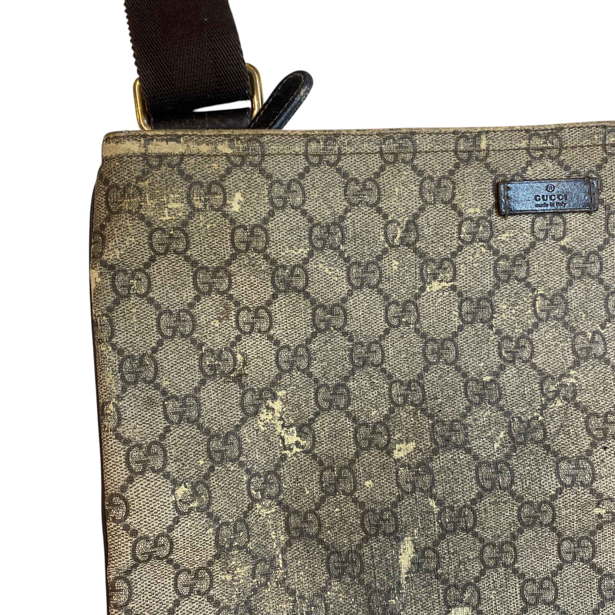 Men's Gg Supreme Bag Beige