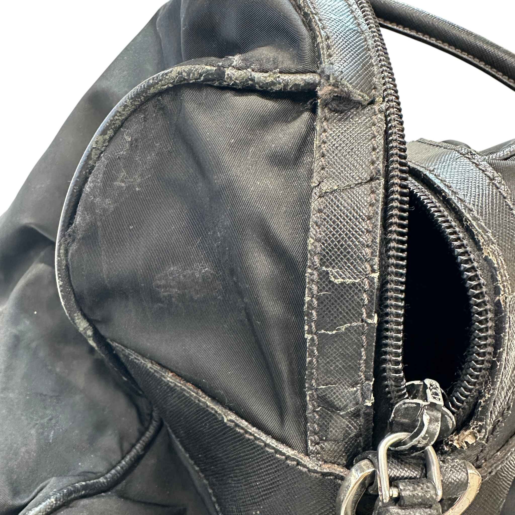 Women's Re-Nylon Plaque Logo Bag Black