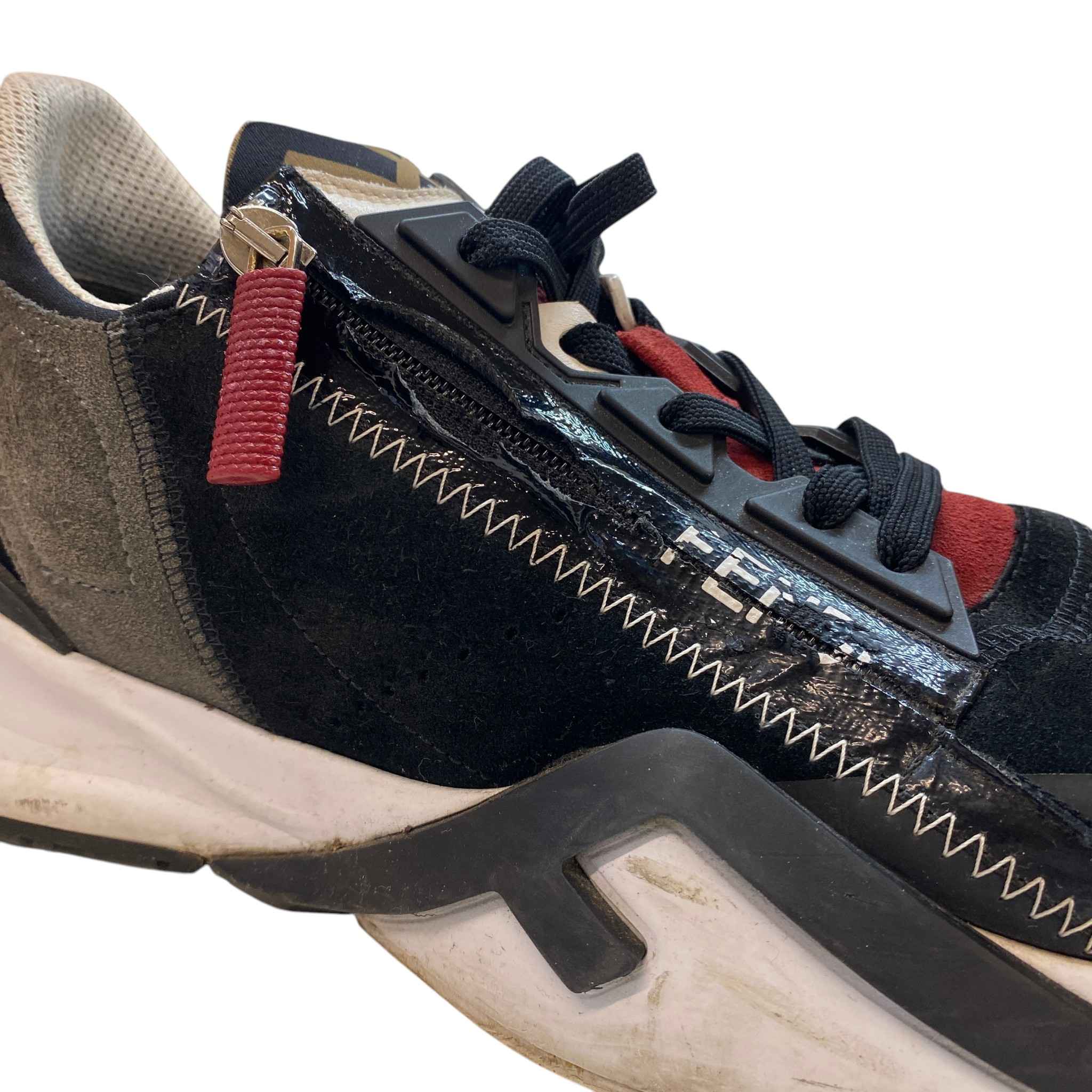 Men's Flow Low Trainers Black Size EU 41 / UK 7