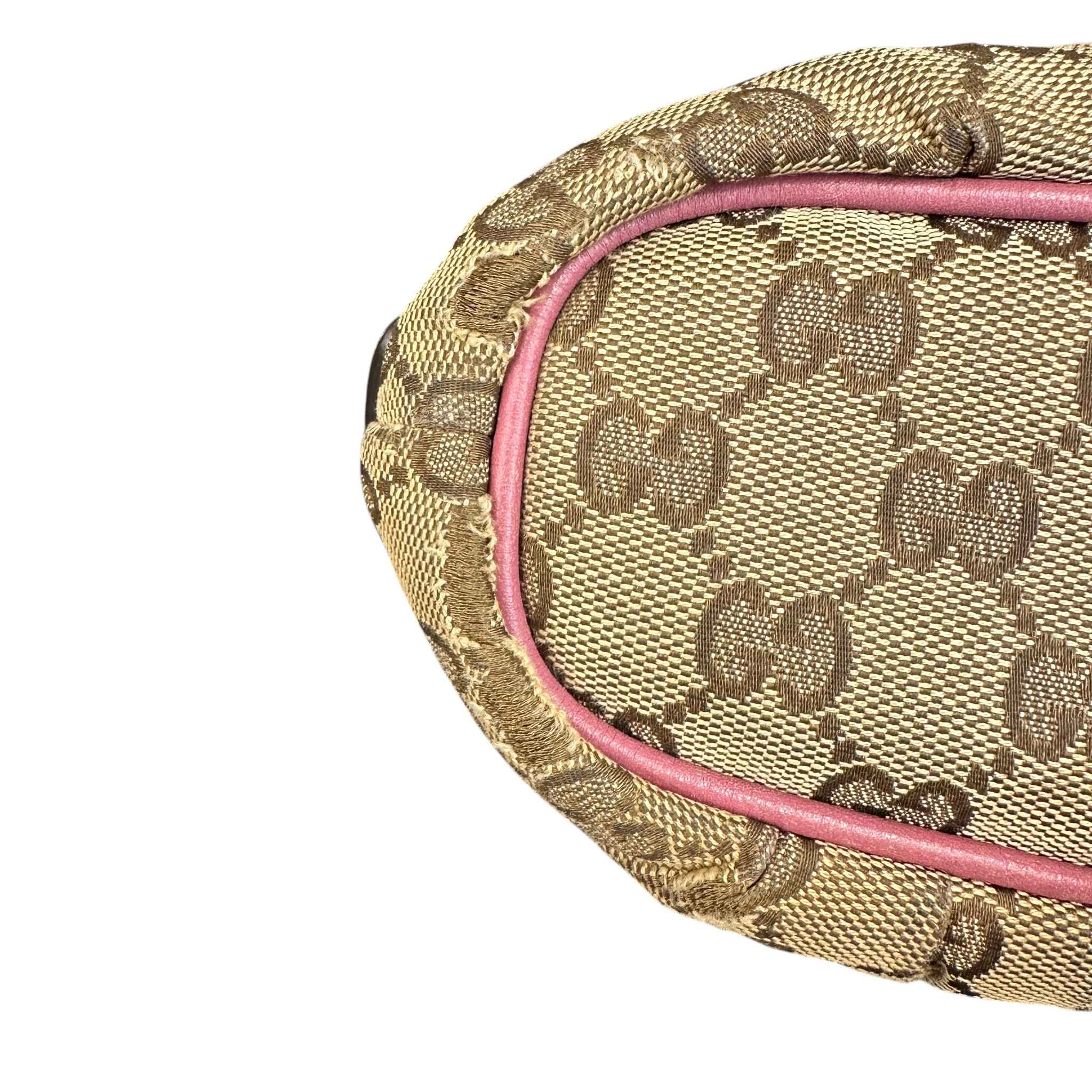 Women's Interlocking G Pouch Beige