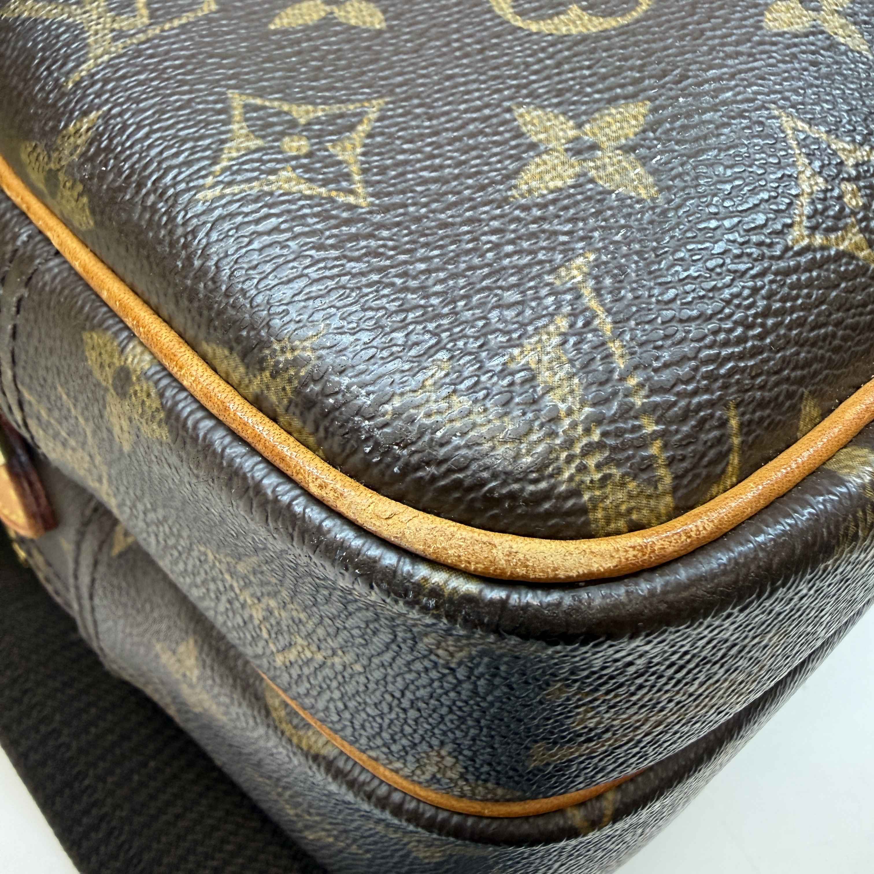 Women's Reporter Monogram Messenger Bag Brown