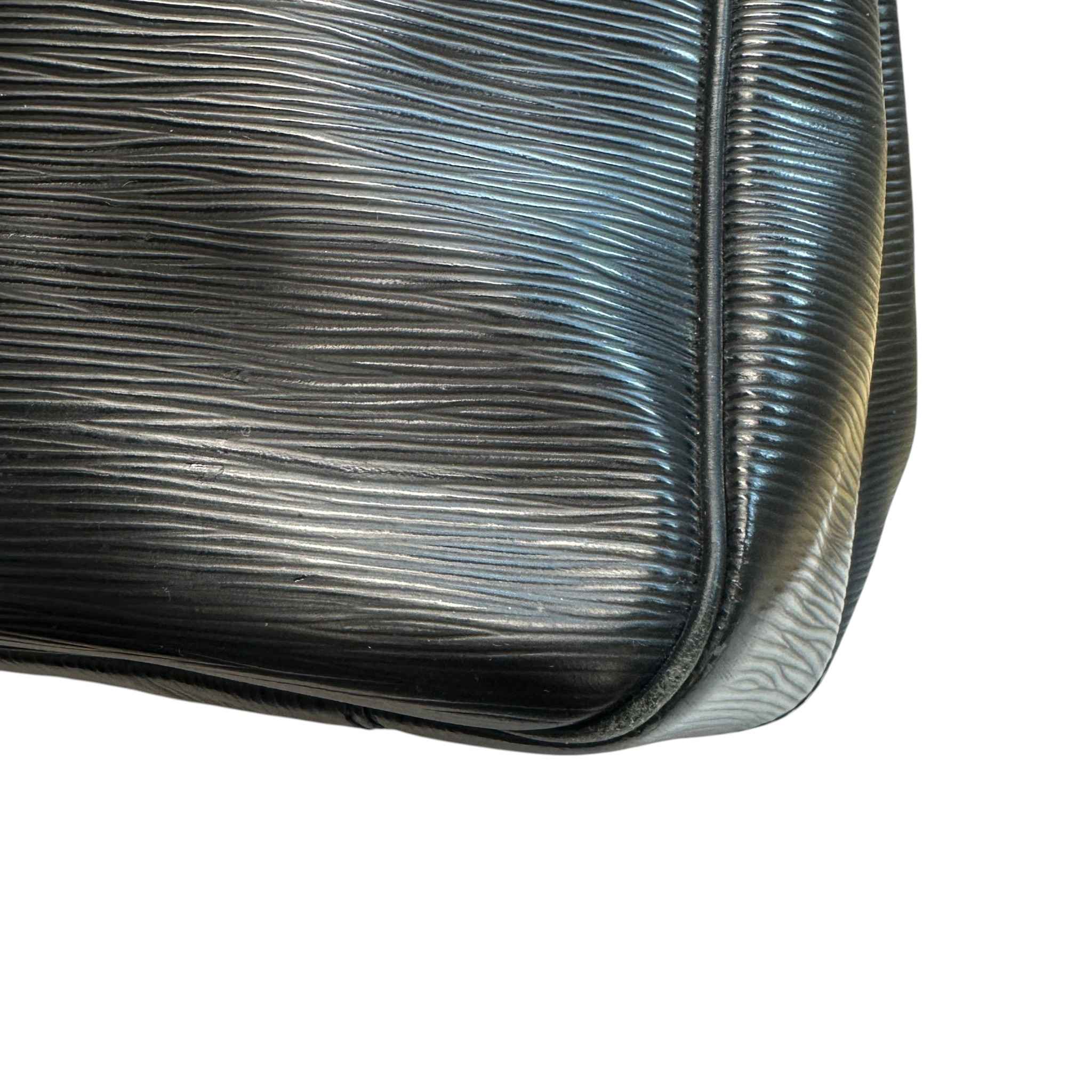 Women's Epi Leather Passy Pm Bag Black