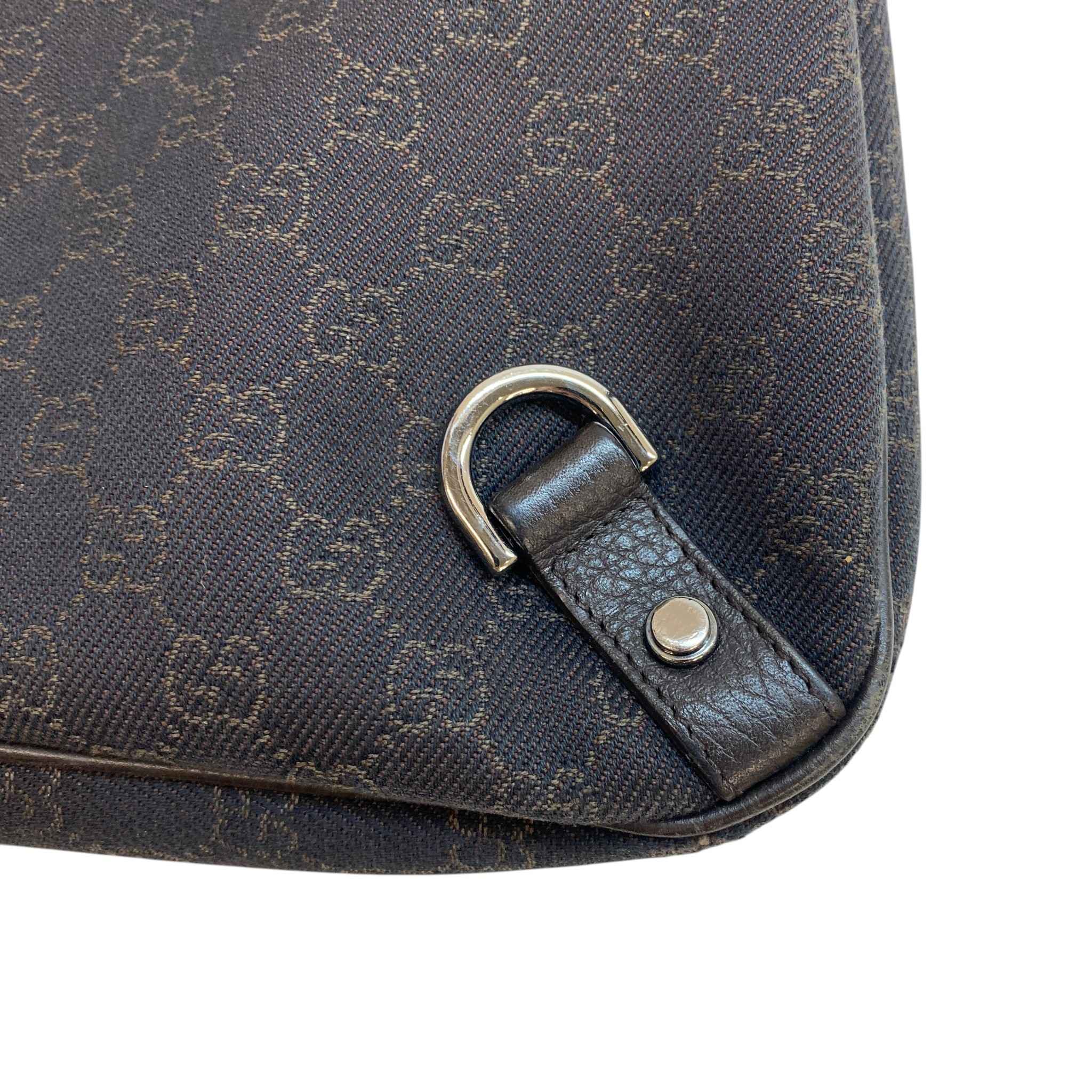 Women's Gg Canvas Abbey D-Ring Hobo Bag Brown