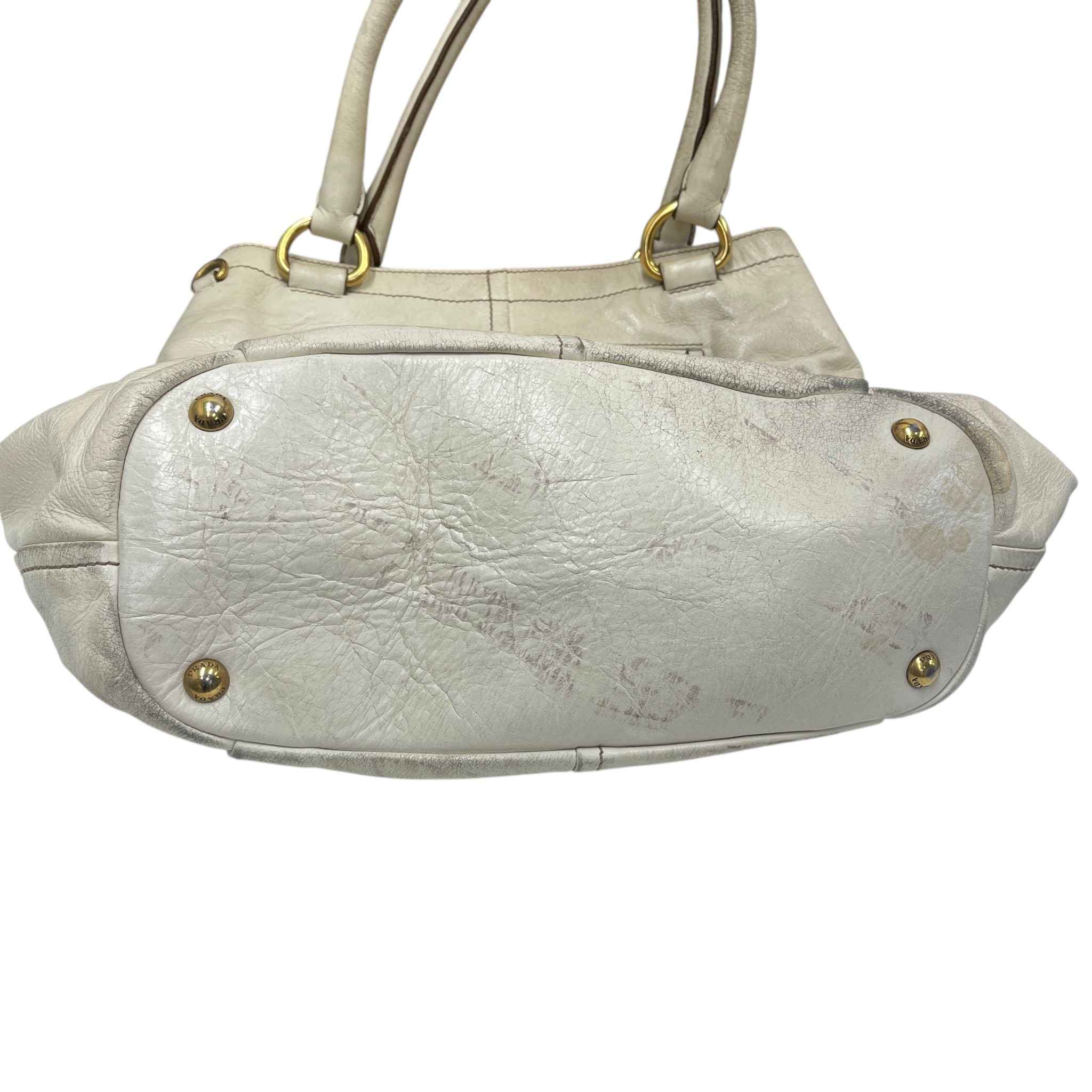 Women's Vitello Shine Handbag Cream