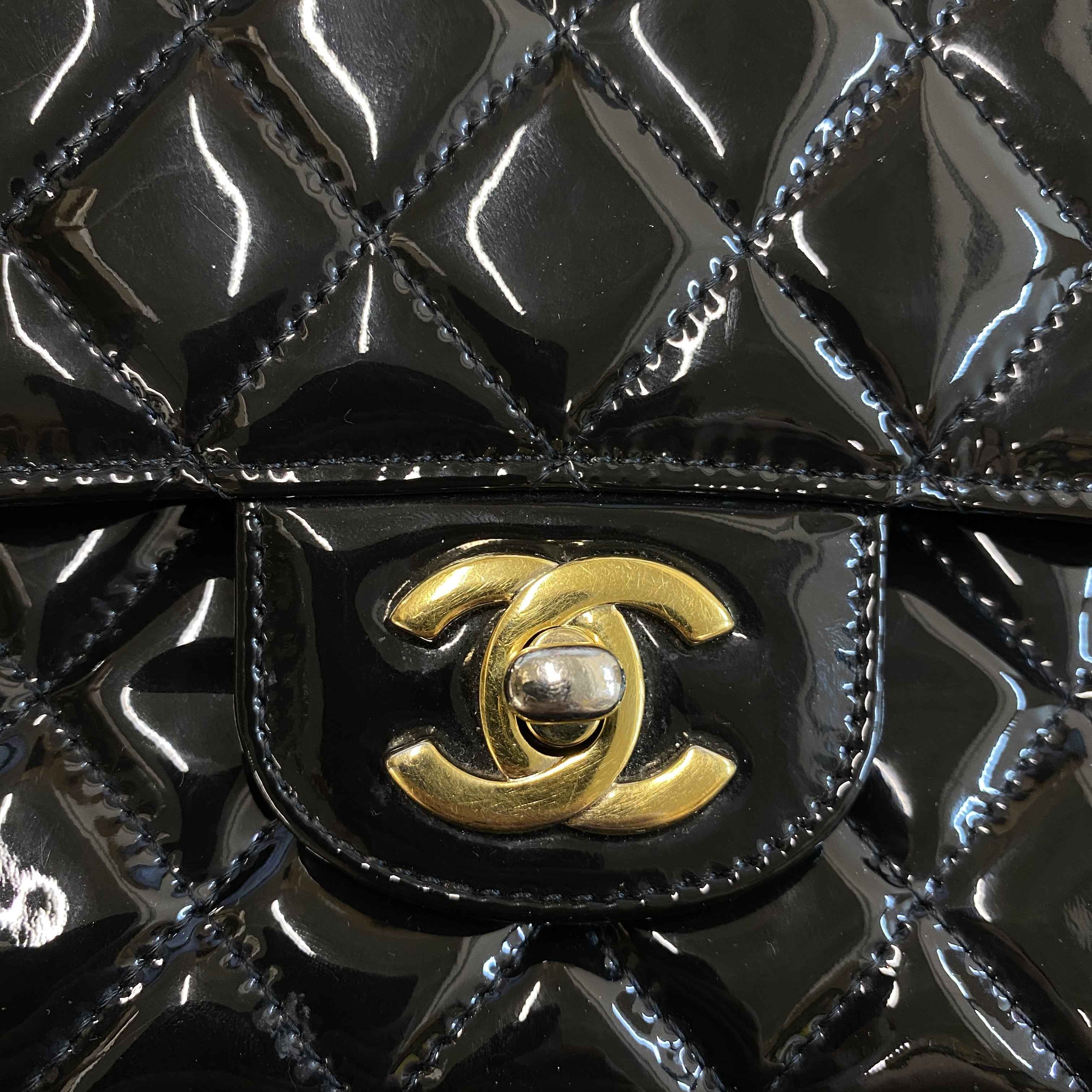 Women's Medium Classic Double Flap Bag Black