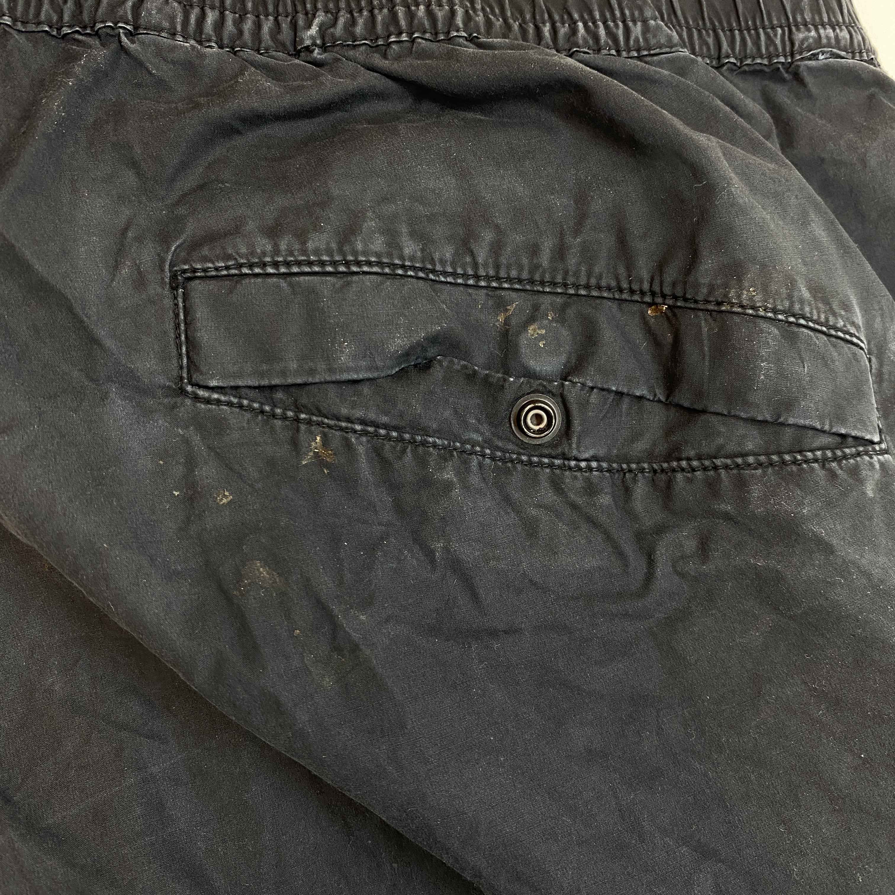 Men's Applique Logo Cargos Navy Size Waist 34"