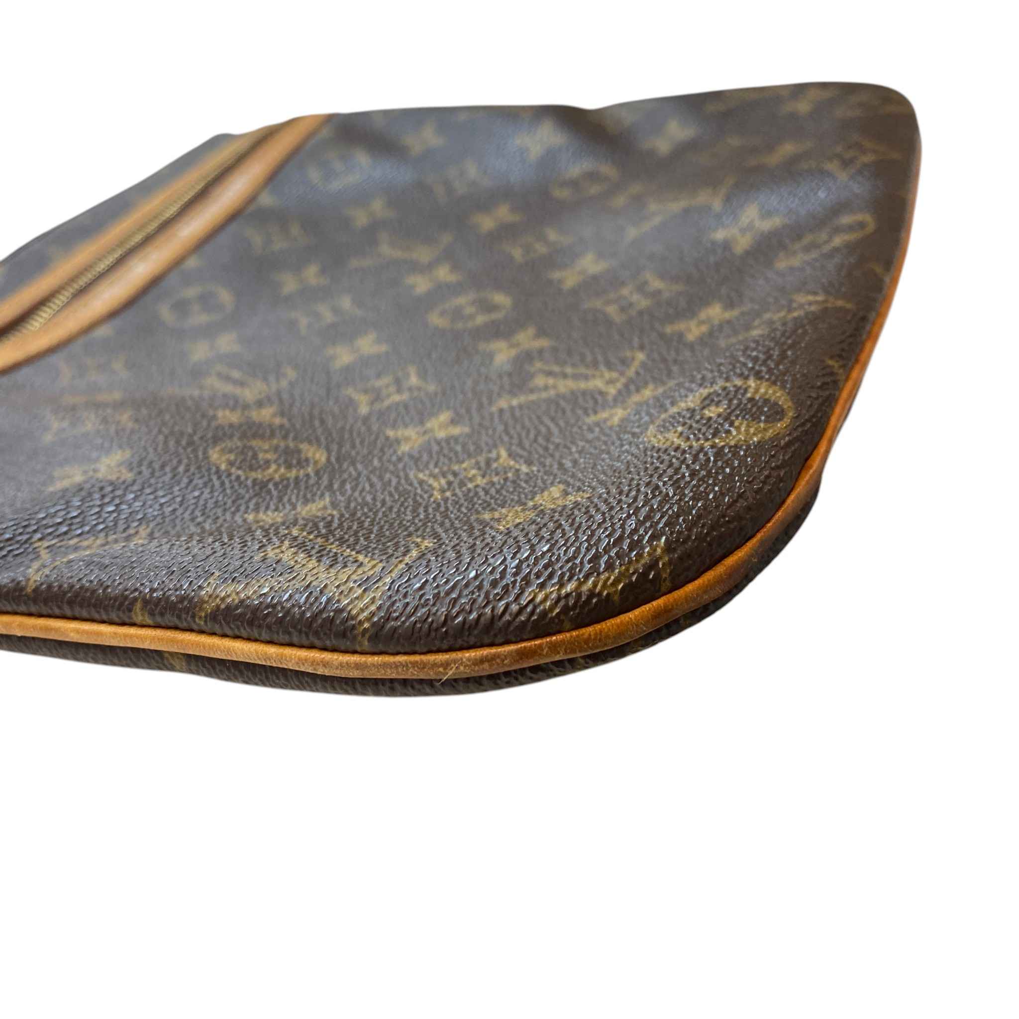 Men's Monogram Pochette Bosphore Messenger Bag Brown