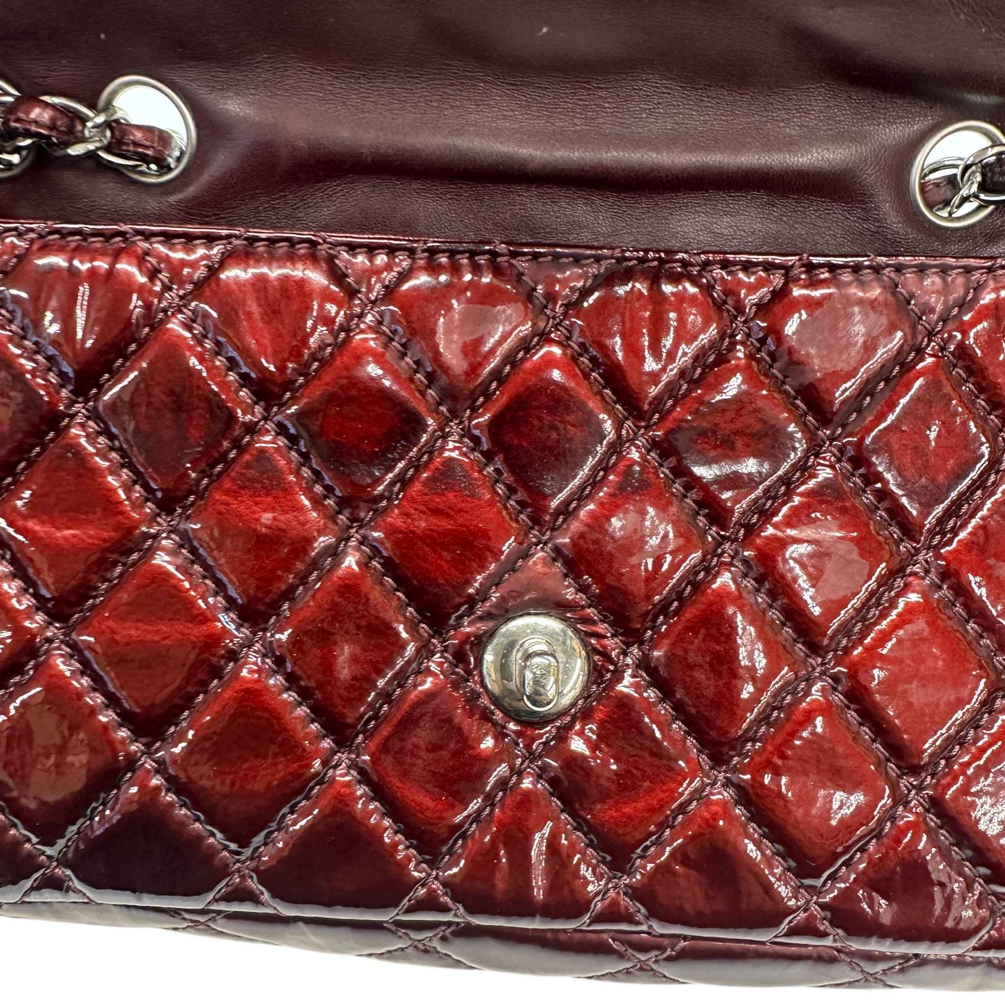 Women's Crinkled Patent Quilted East West Flap Bag Burgundy
