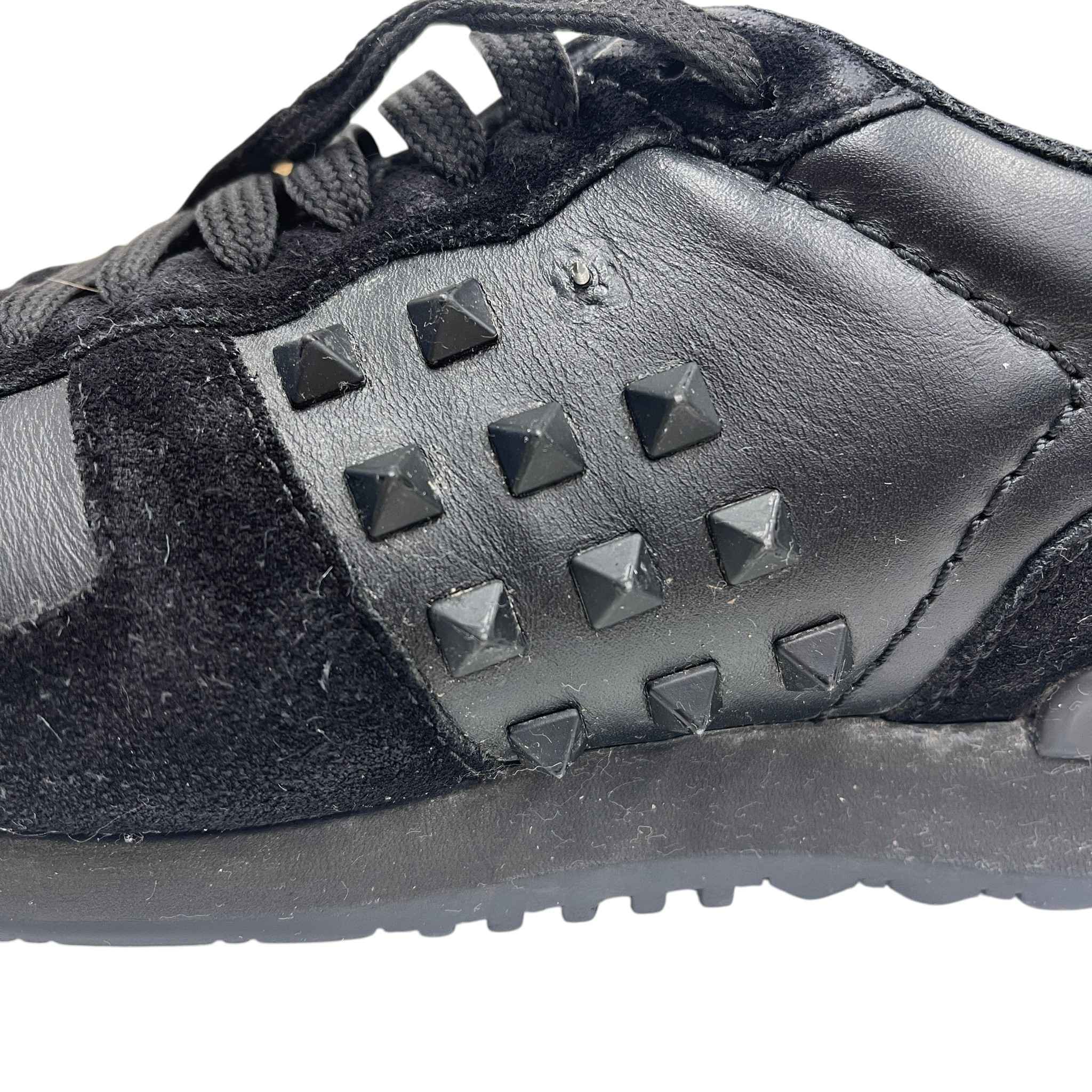Men's Rockrunner Low Trainers Black Size EU 40 / UK 6