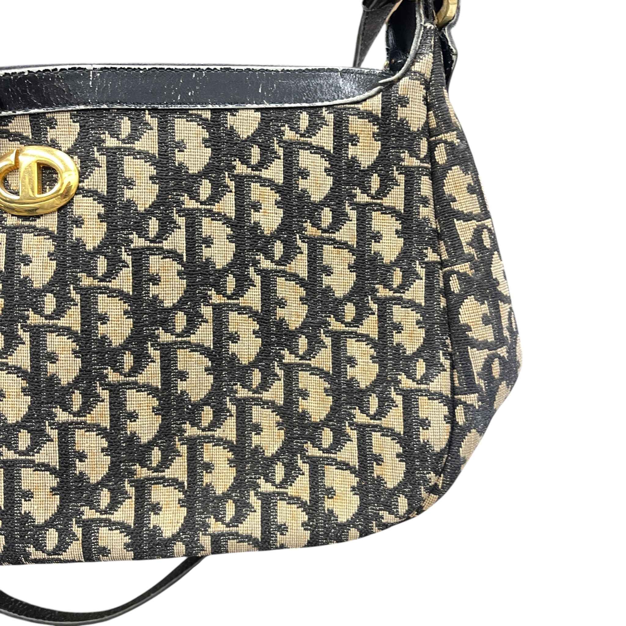 Women's Vintage Logo Trotter Bag Black