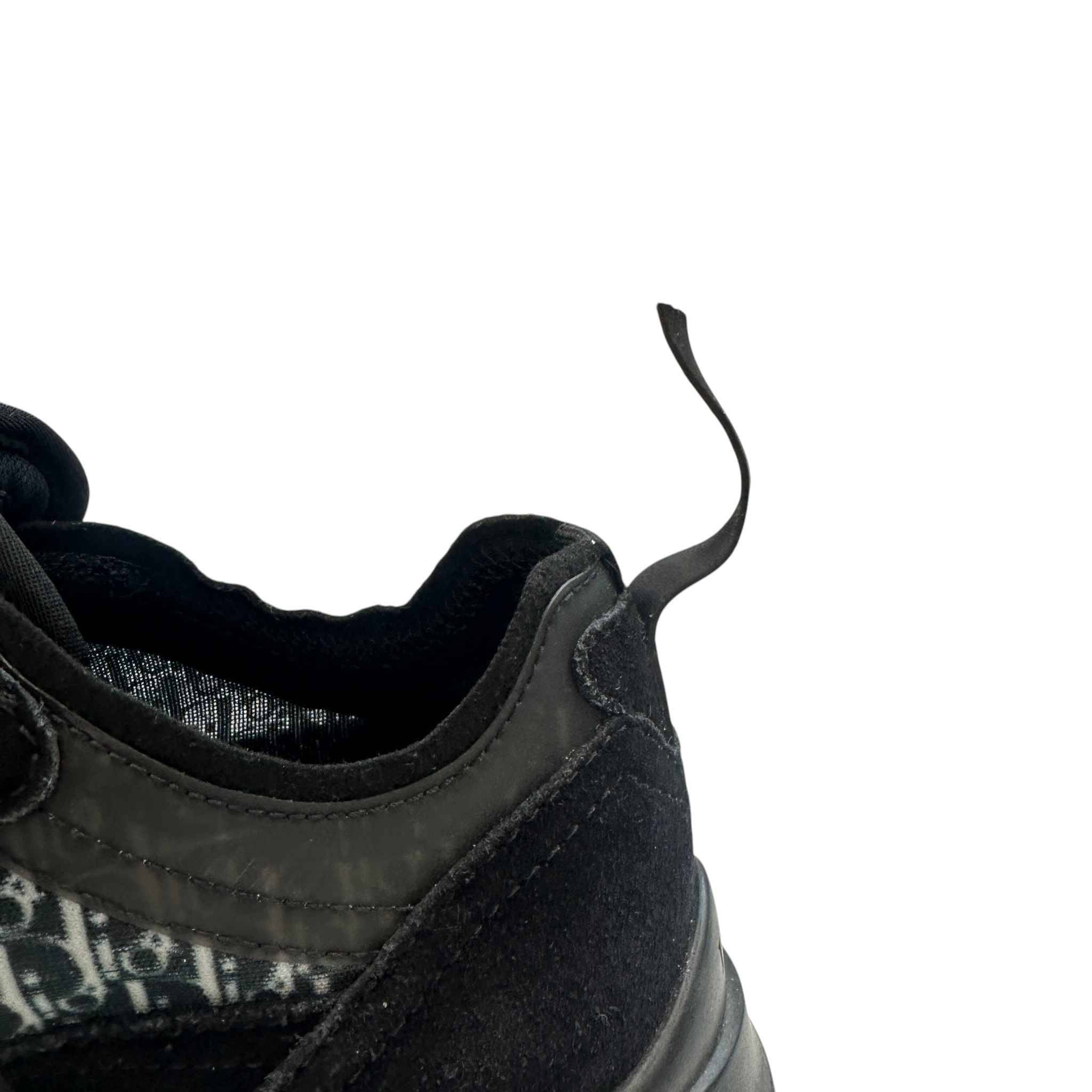 Men's B25 Low Trainers Black Size EU 40 / UK 6