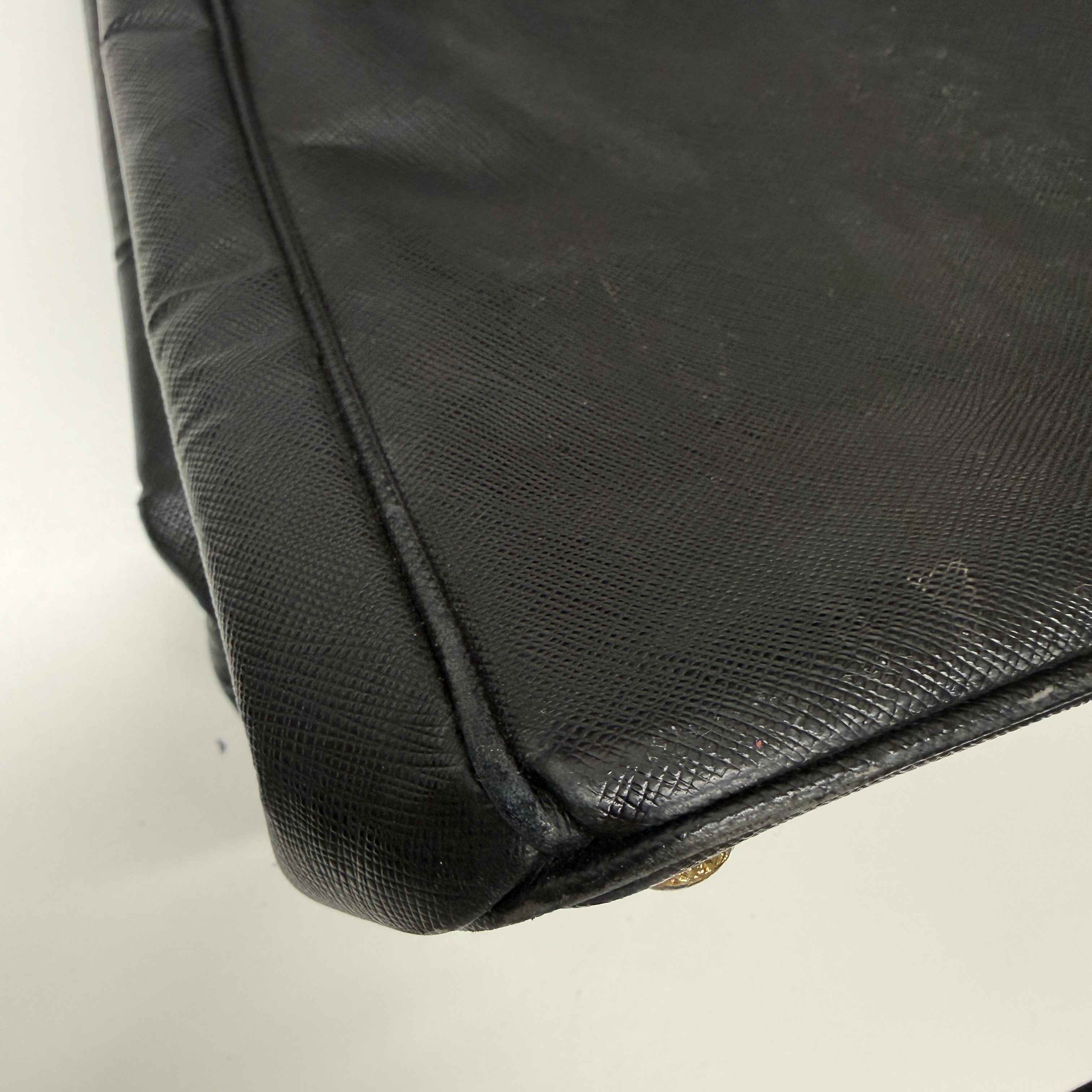 Women's Galleria Saffiano Handbag Black