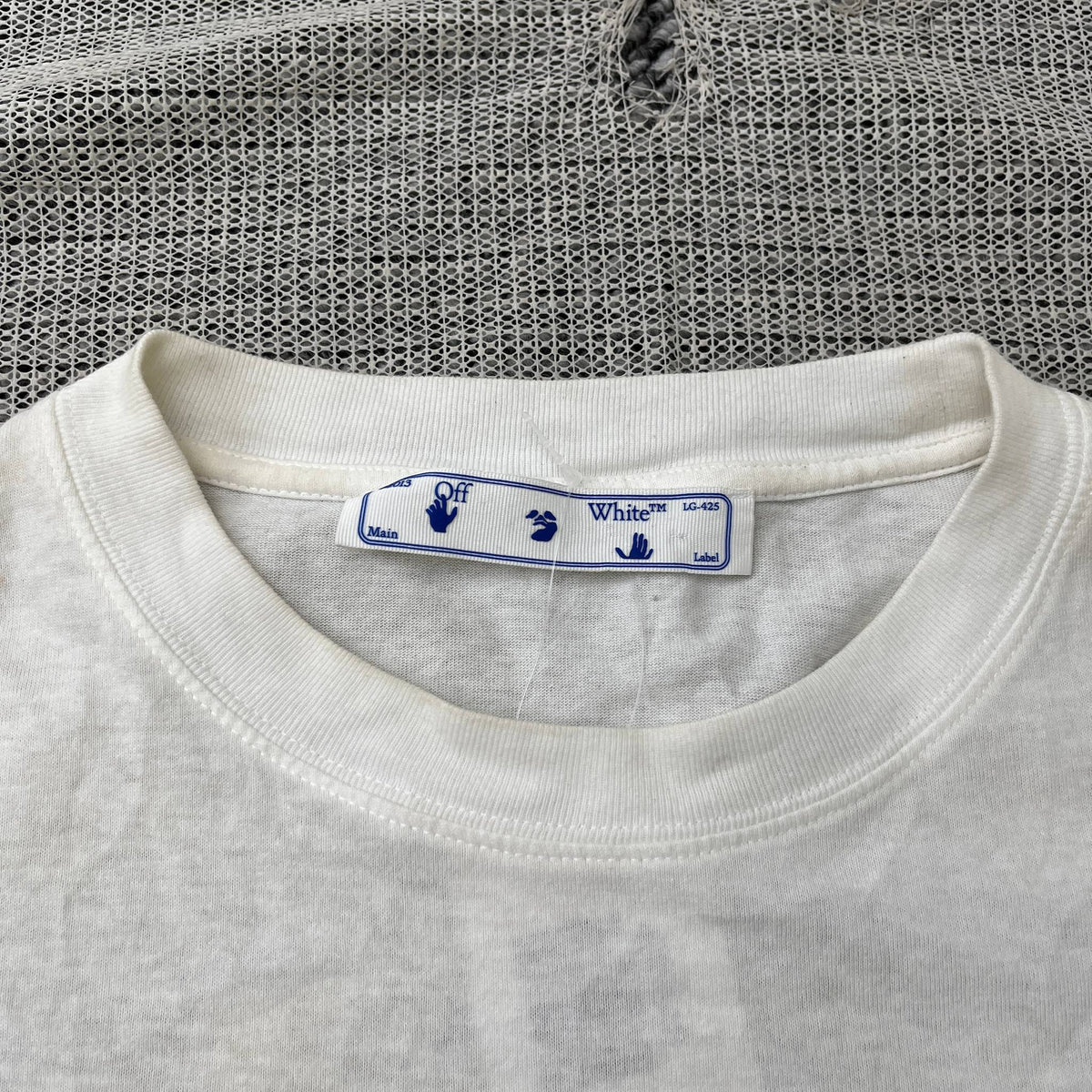 Men's Logo Print T-Shirt Cream Size XS - Photo 6
