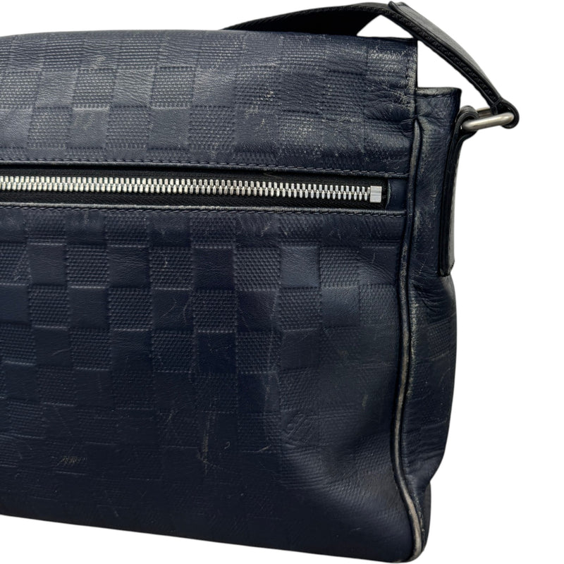 Men's Damier Infini District PM Messenger Bag Black
