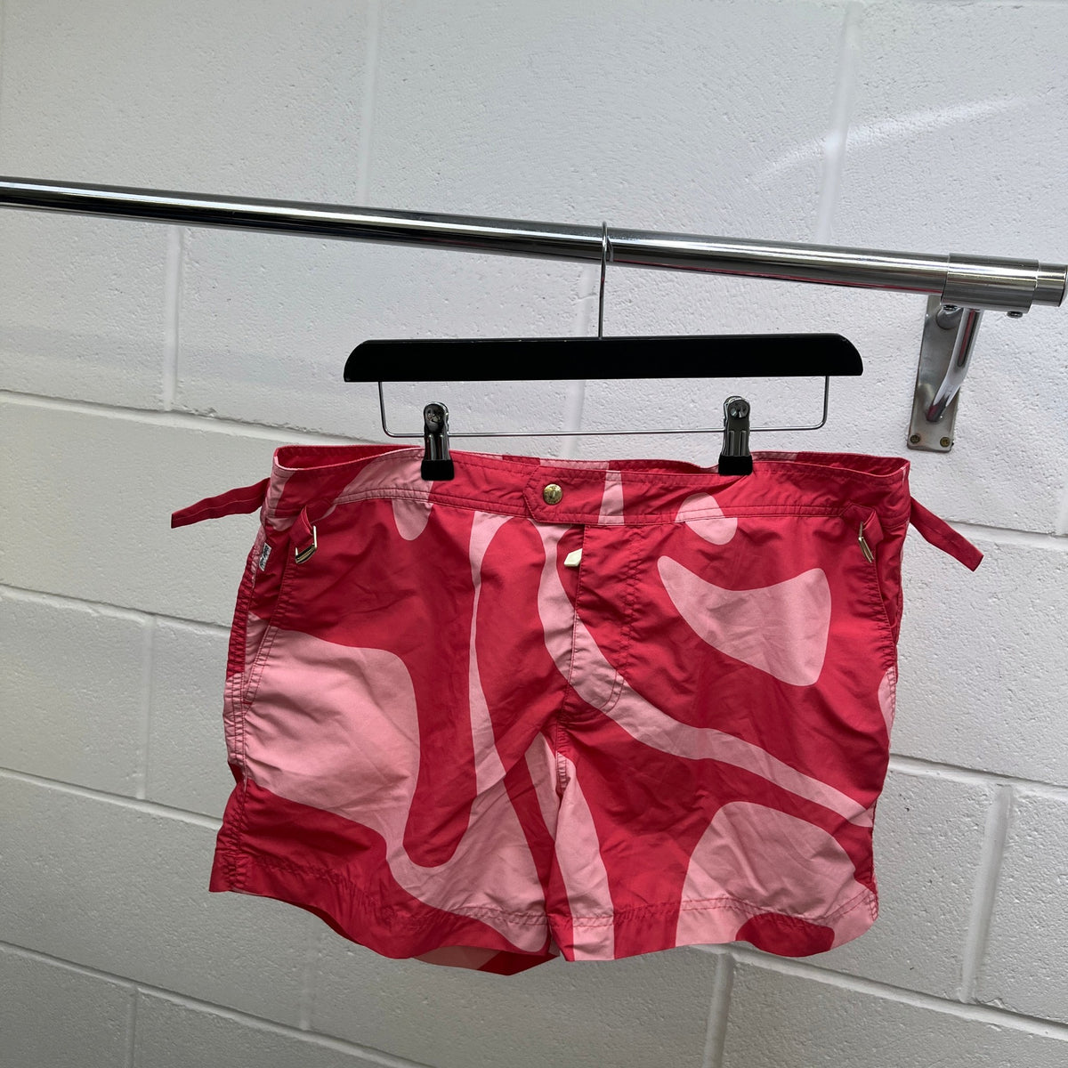 Men's Graphic Swirl Swim Shorts Pink Size XL / W36 - Photo 9