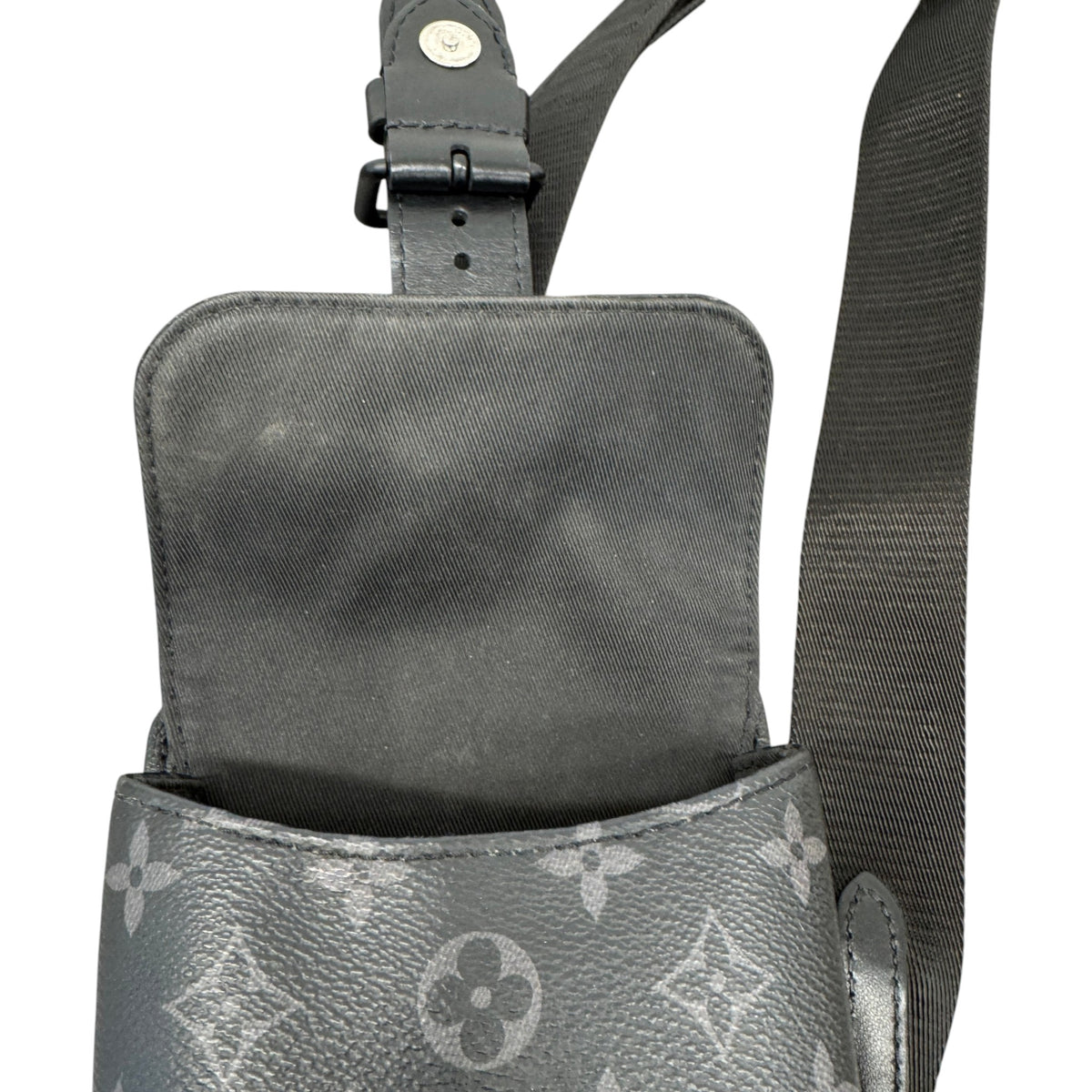 Men's Monogram Eclipse Saumur Slingbag Belt Bag Black - Photo 11