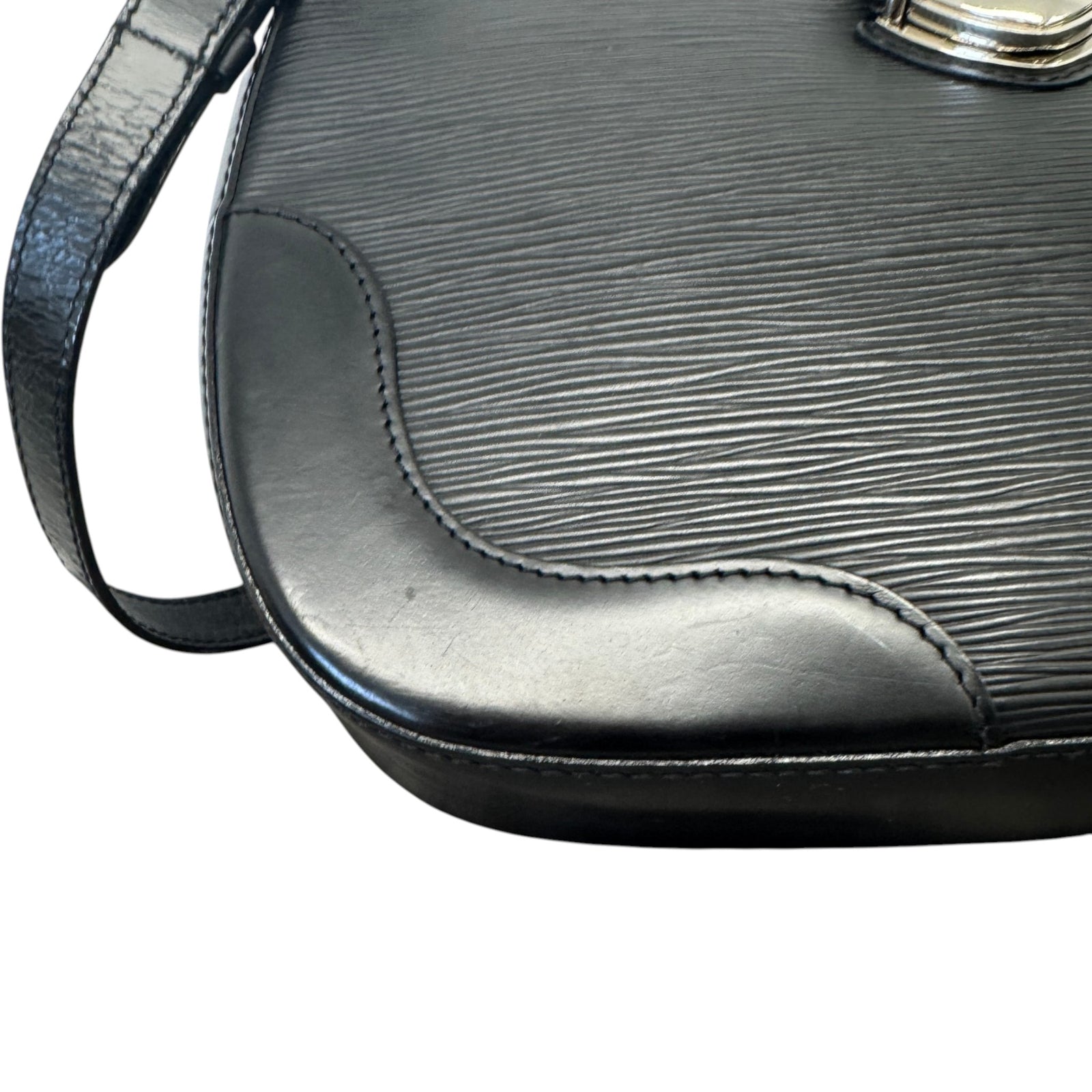 Women's Epi Musette Bagatelle Bag Black - Photo 5