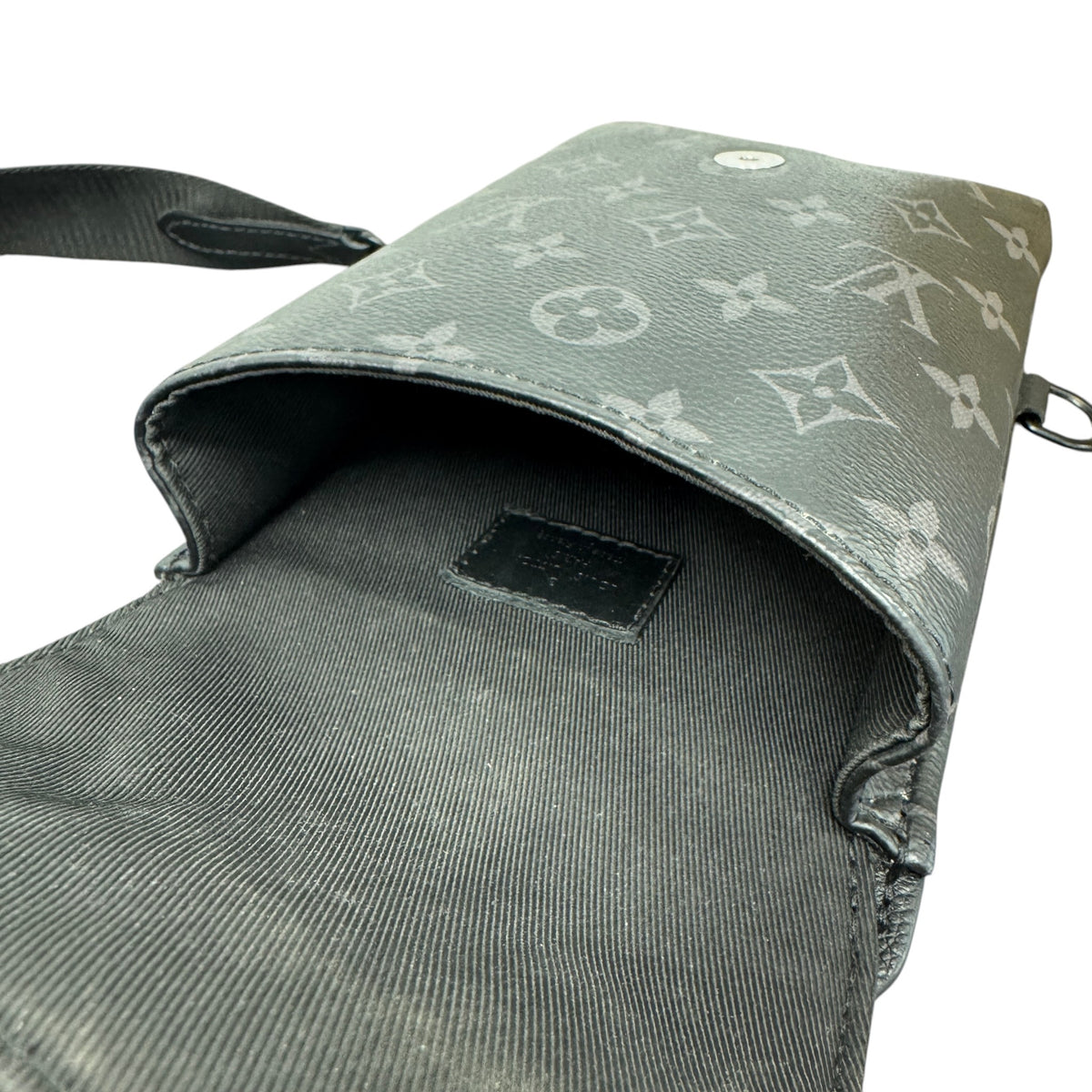 Men's Monogram Eclipse Saumur Slingbag Belt Bag Black - Photo 12
