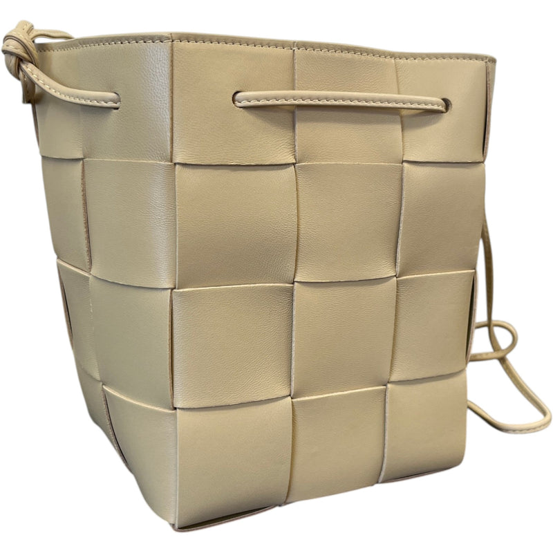 Women's Cassette Bucket Bag Beige