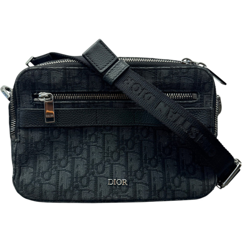 Men's Safari Oblique Messenger Bag Black