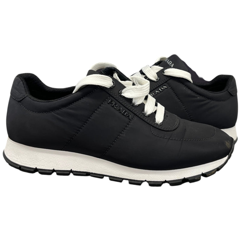 Women's Logo Runner Low Trainers Black Size EU 36.5 / UK 3.5