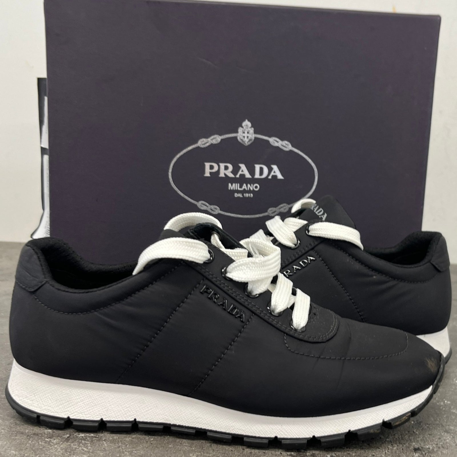 Women's Logo Runner Low Trainers Black Size EU 36.5 / UK 3.5 - Photo 12