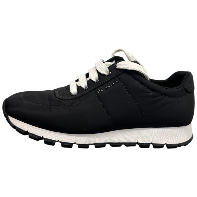 Women's Logo Runner Low Trainers Black Size EU 36.5 / UK 3.5