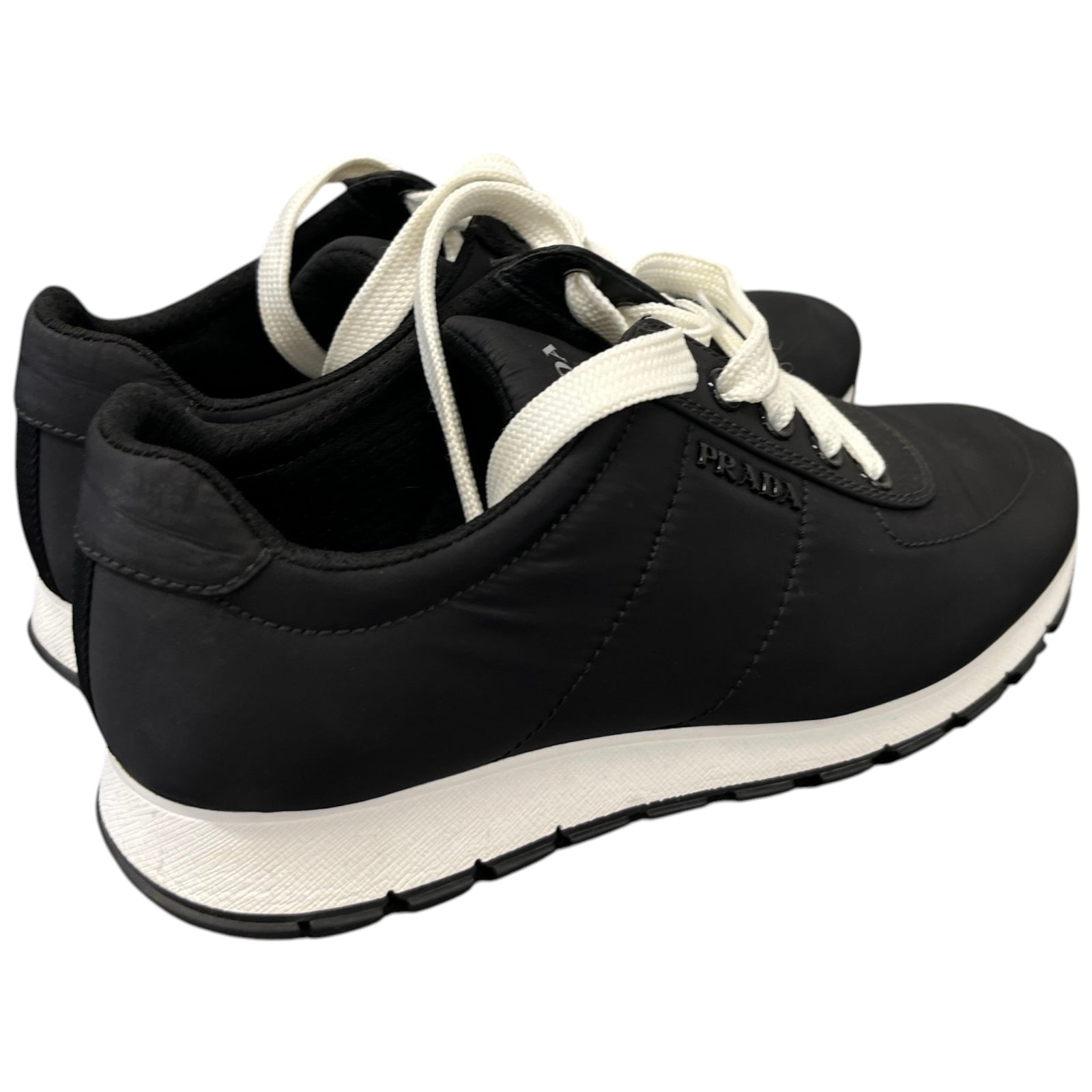 Women's Logo Runner Low Trainers Black Size EU 36.5 / UK 3.5 - Photo 8