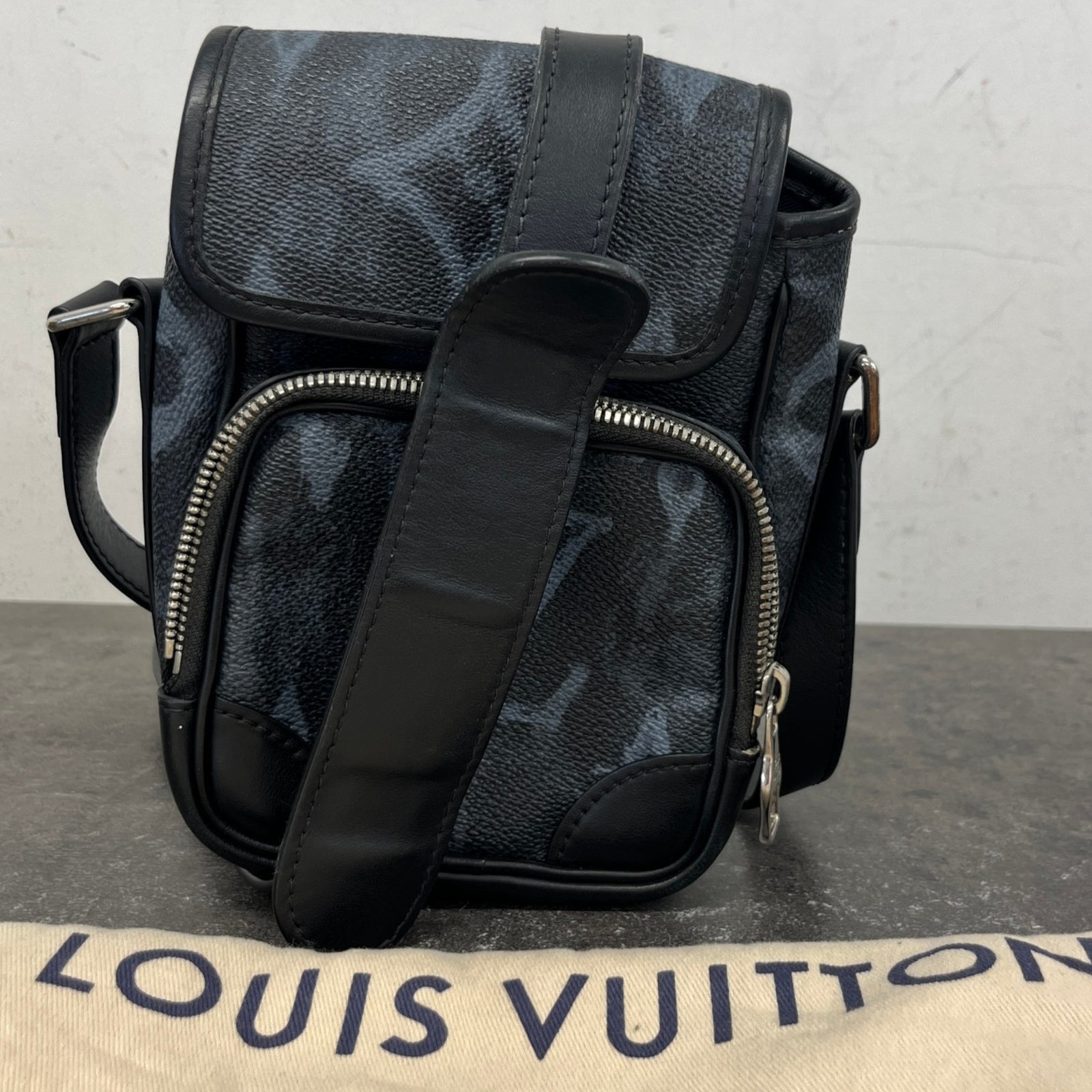 Louis Vuitton Men's Monogram Pastel Nano Amazon Messenger Bag Black - Photo 14