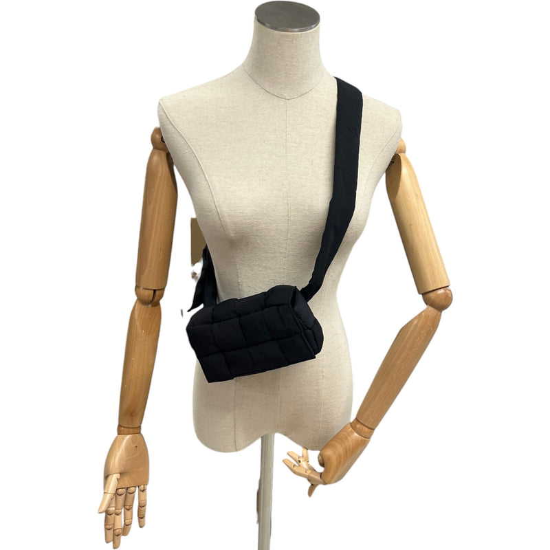 Women's Padded Tech Cassette Bag Black