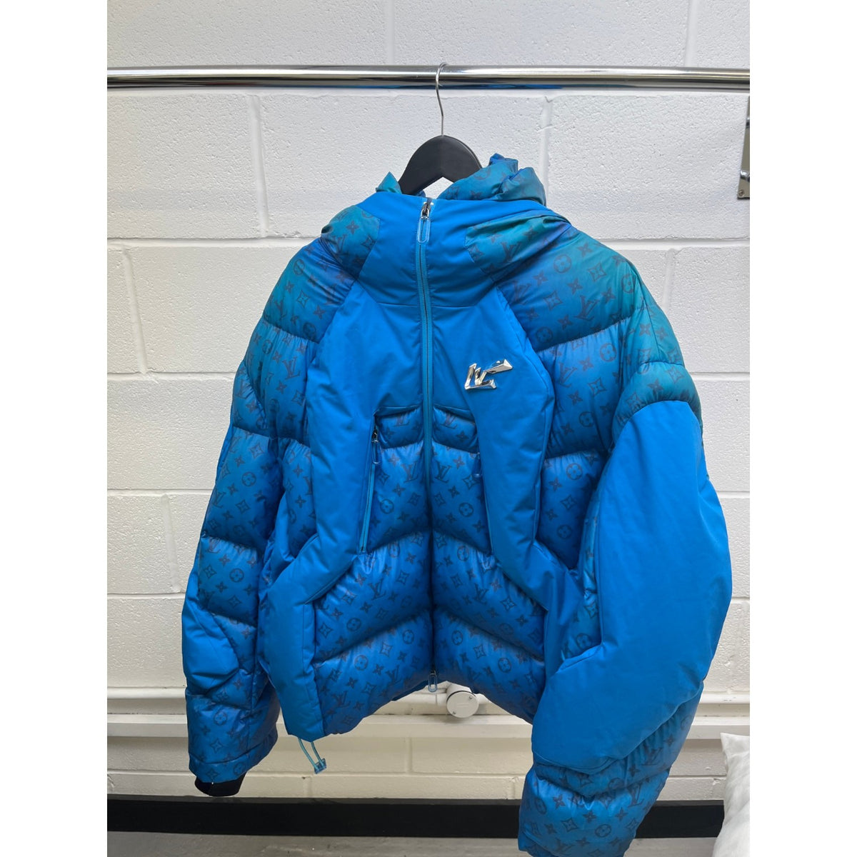 Men's 2054 Heat Reactive Monogram Down Jacket Blue Size XXL - Photo 15