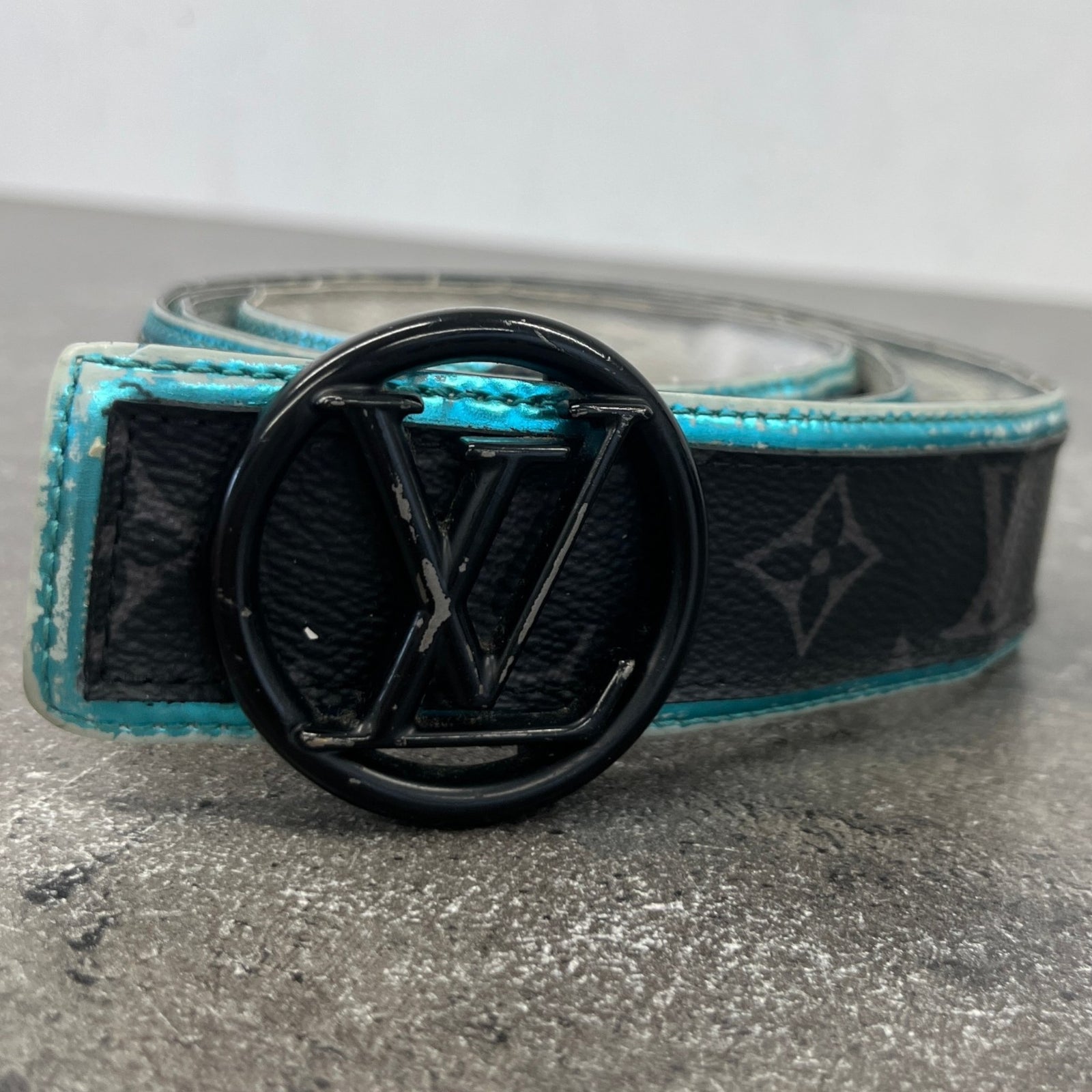 Men's Reversible LV Circle Monogram Eclipse Belt Black Size 34" - Photo 7