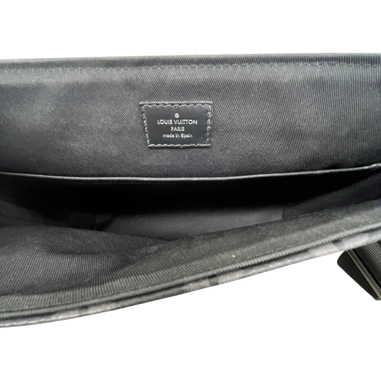 Louis Vuitton Men's Monogram Eclipse District PM Messenger Bag Grey - Photo 11