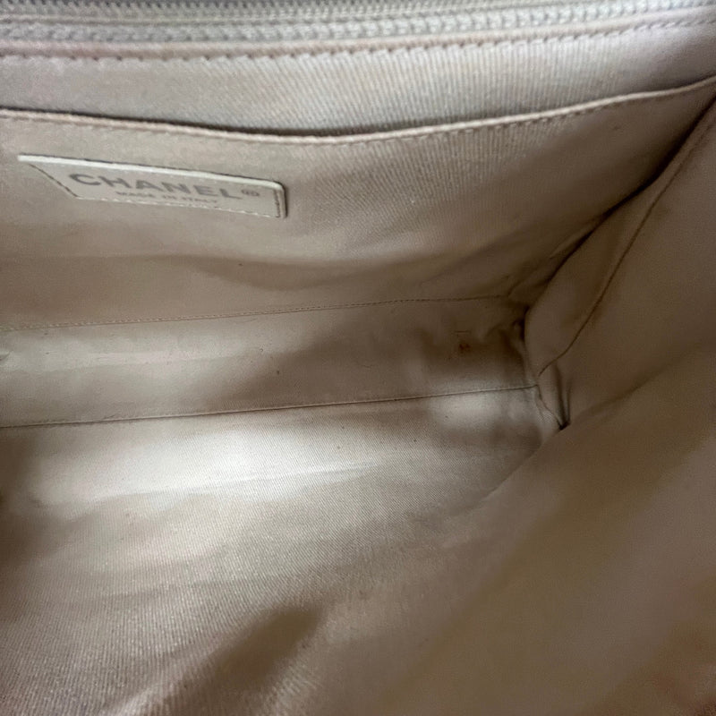 Women's In The Business Flap Handbag Beige