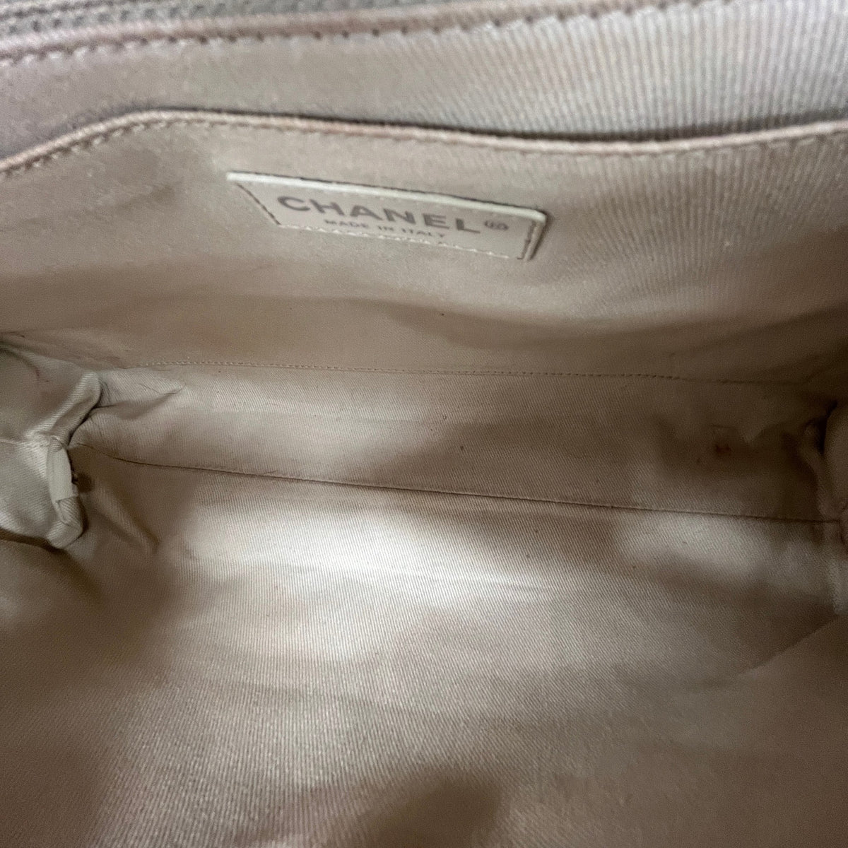 Women's In The Business Flap Handbag Beige - Photo 15