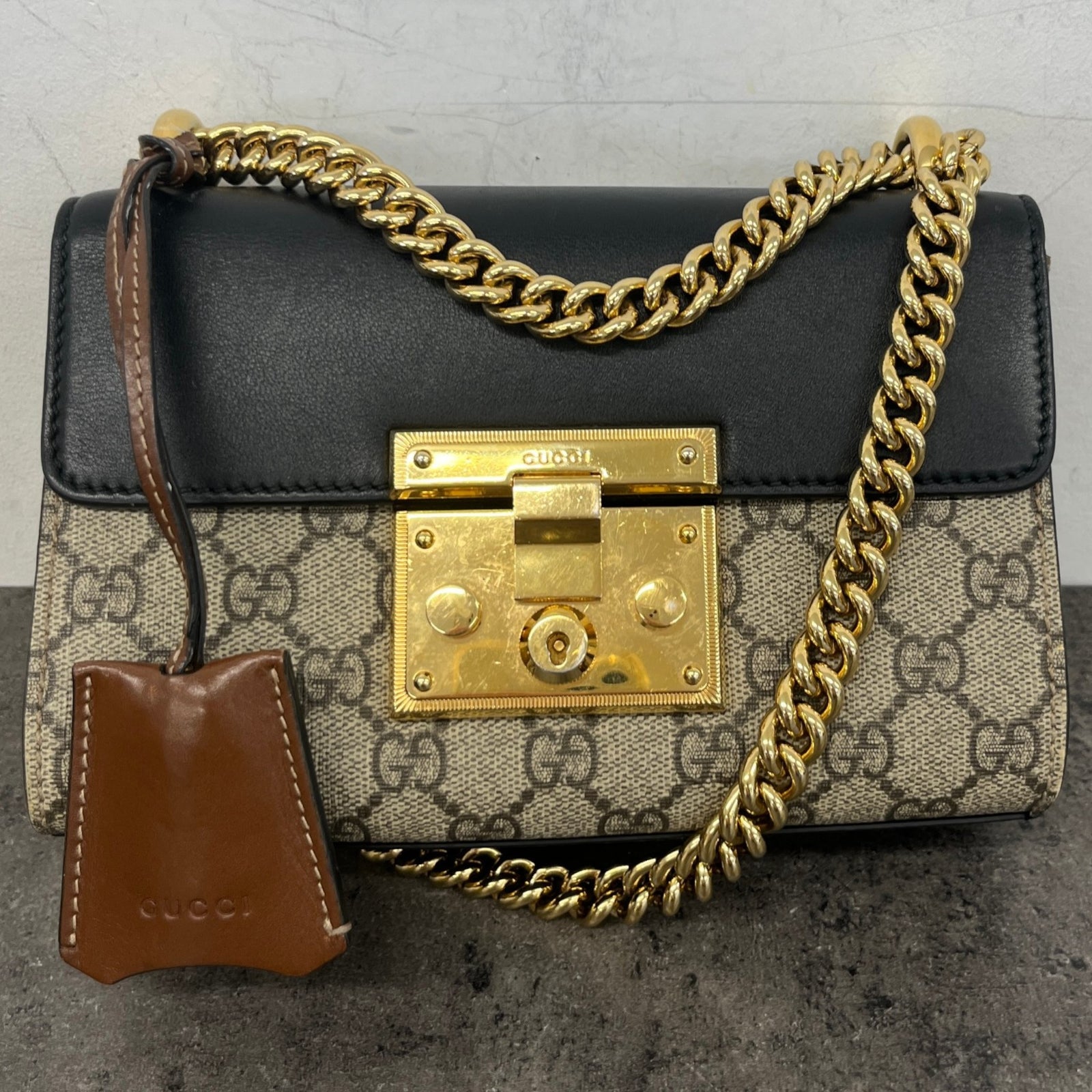 Women's Padlock GG Supreme Handbag Black - Photo 12