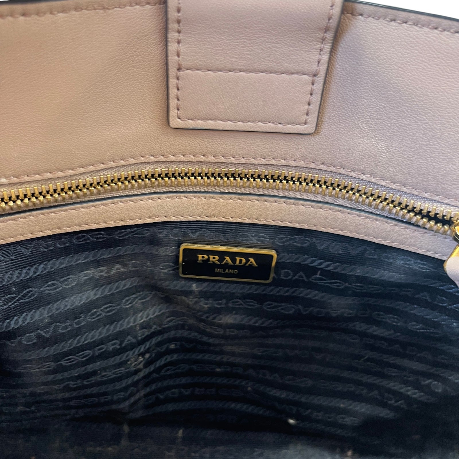 Women's Cipria Saffiano Leather Handbag Pink - Photo 12