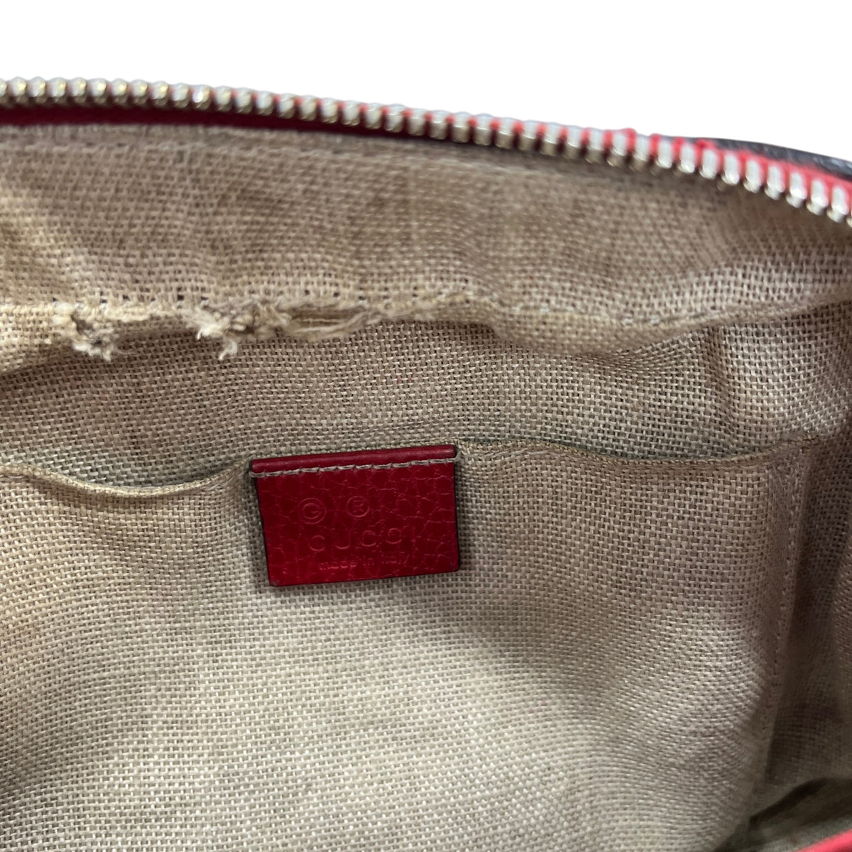 Women's GG Supreme Bree Crossbody Handbag Red - Photo 12