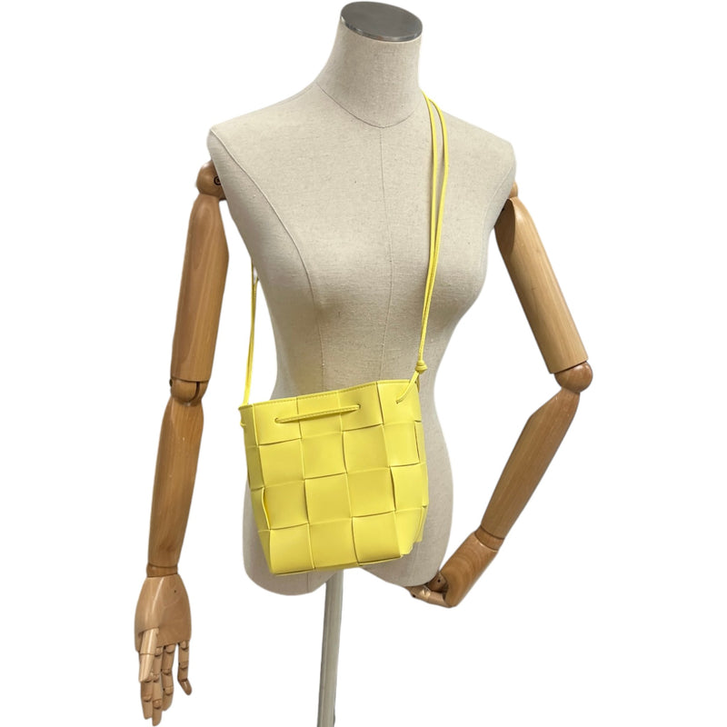 Women's Small Cassette Bucket Bag Yellow