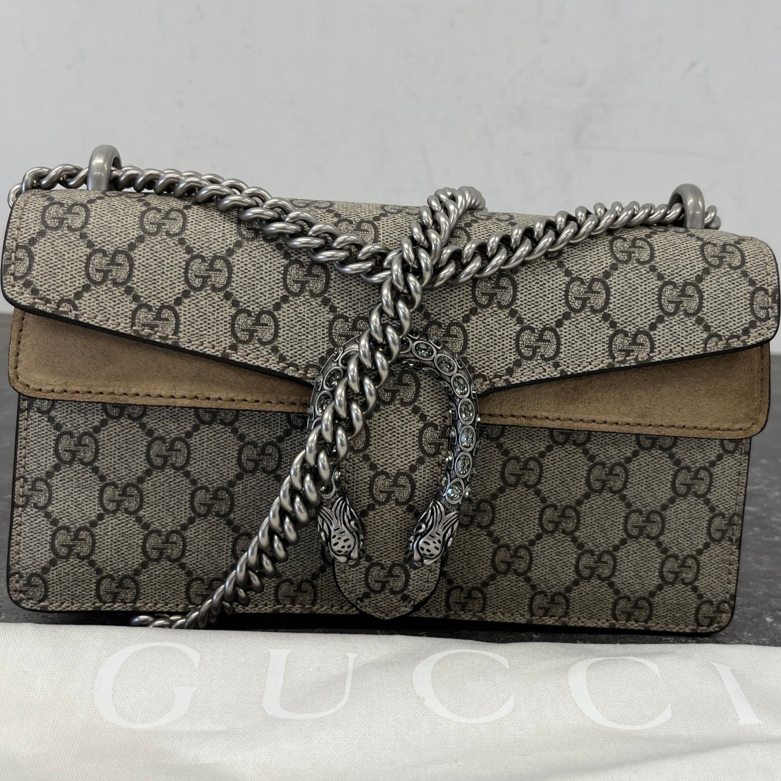 Gucci Women's GG Supreme Dionysus Small Shoulder Bag Beige - Photo 12
