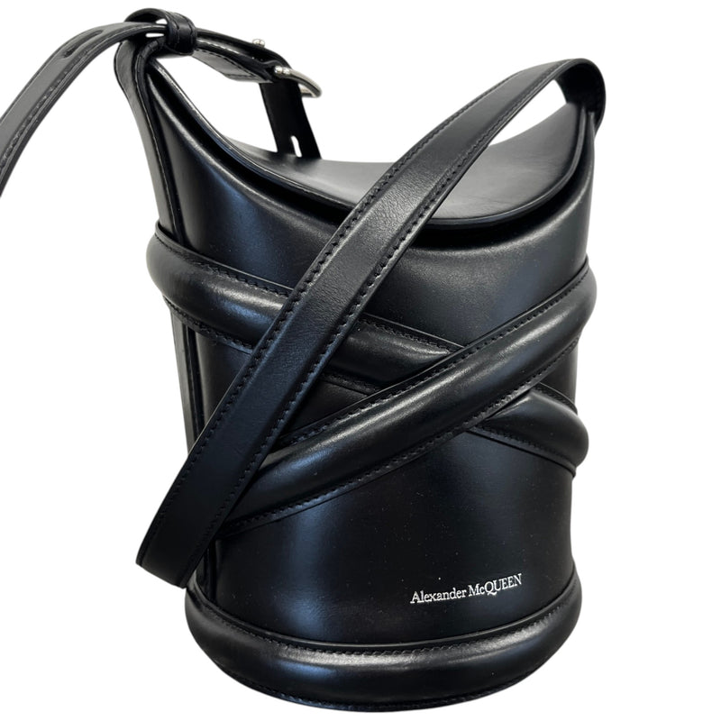 Women's The Curve Handbag Black