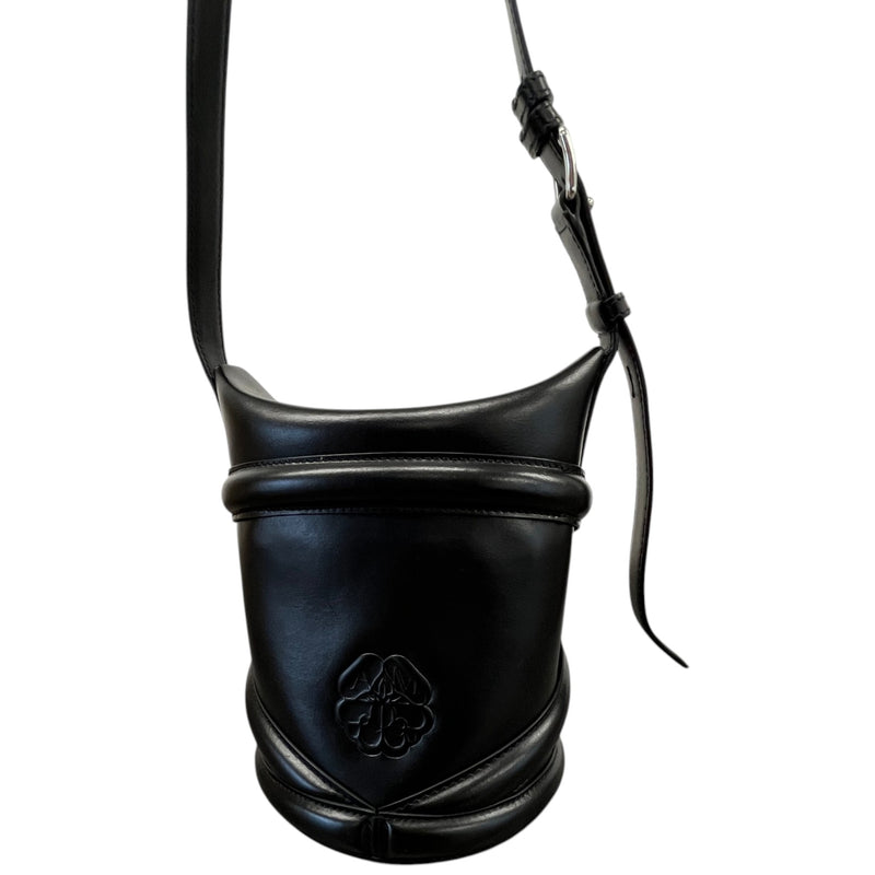 Women's The Curve Handbag Black