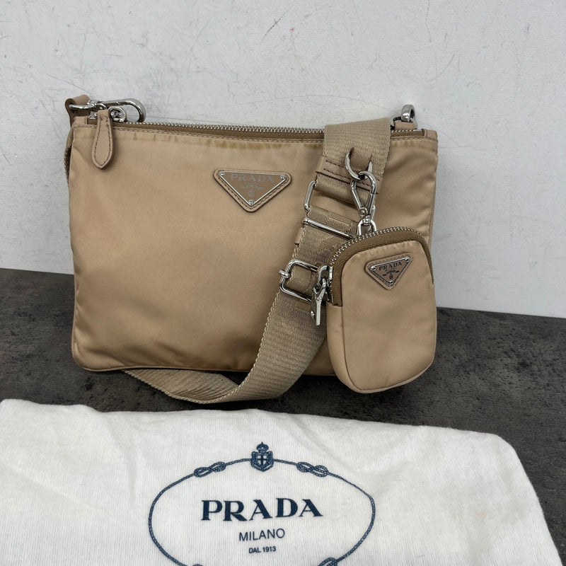 Women's Re-Edition 2000 Plaque Logo Crossbody Bag Beige