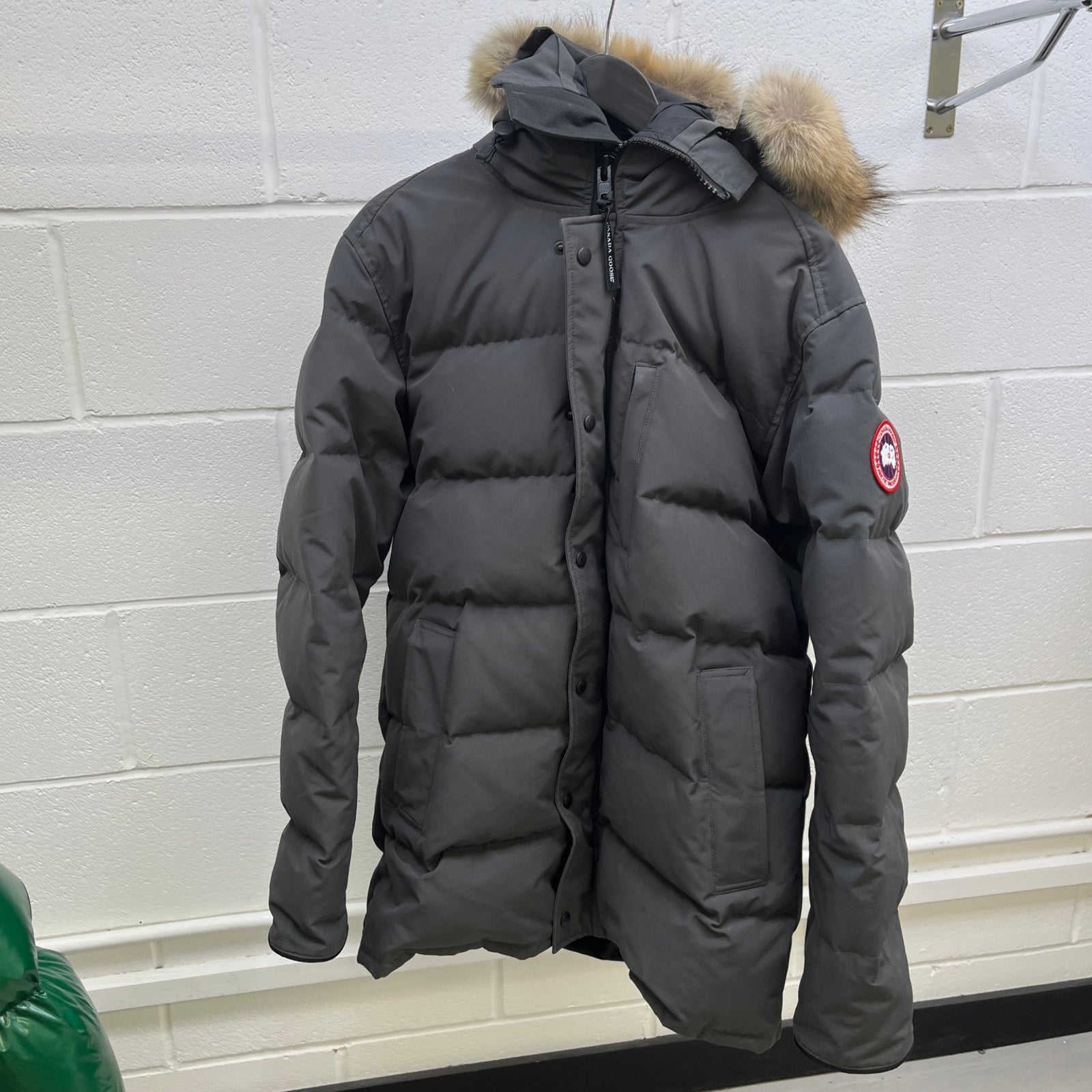 Men's Carson Parka Down Jacket Grey Size XL - Photo 10